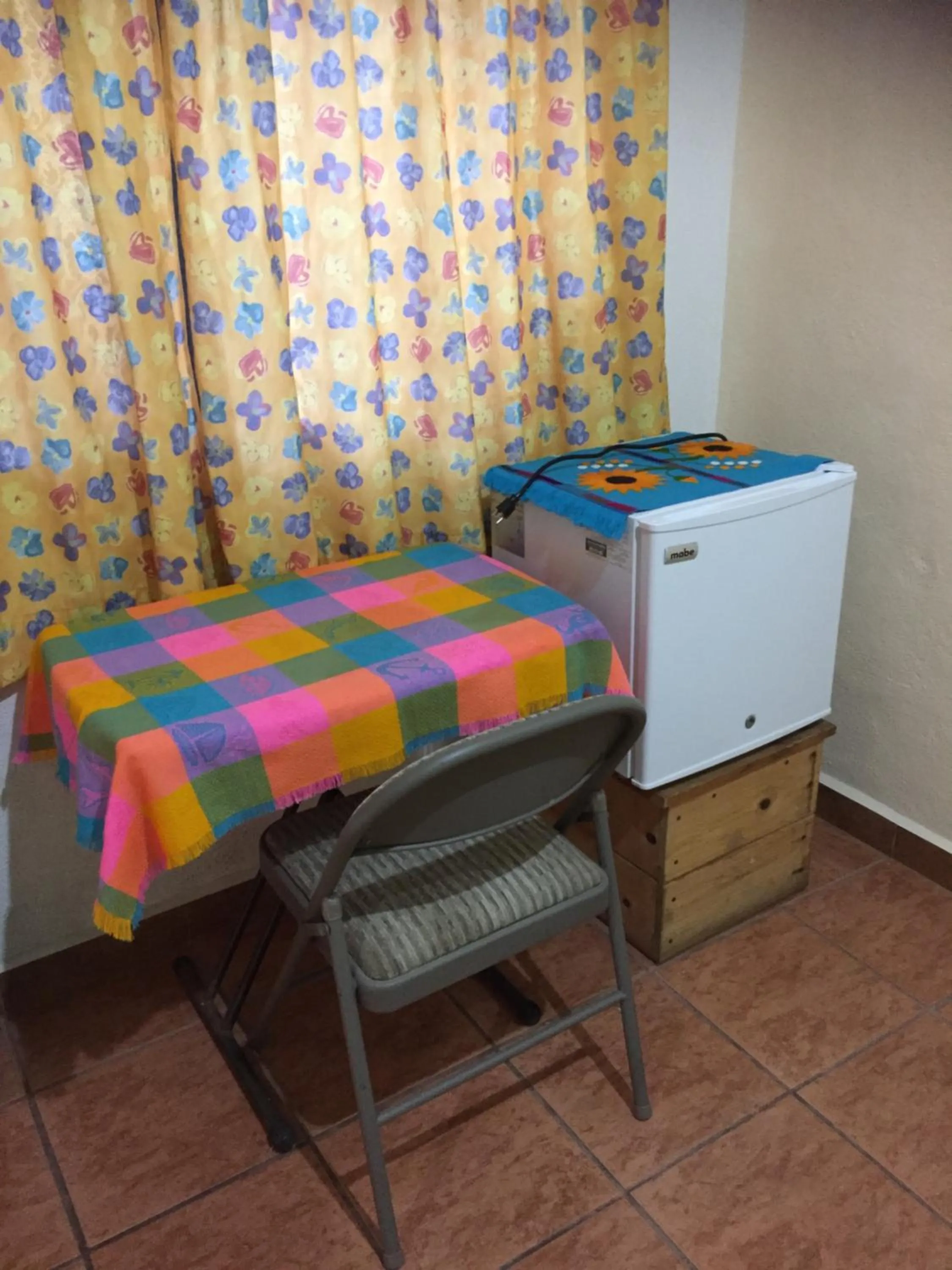 Photo of the whole room in Pension Baja Paradise