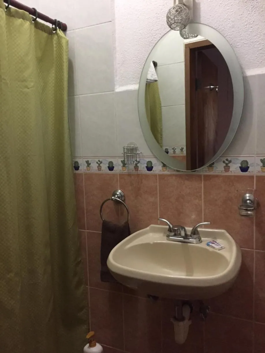 Bathroom in Pension Baja Paradise