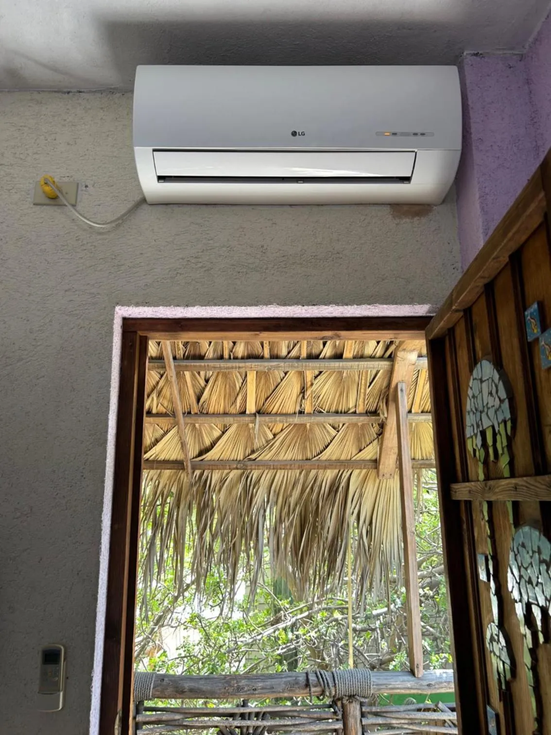 air conditioner in Pension Baja Paradise