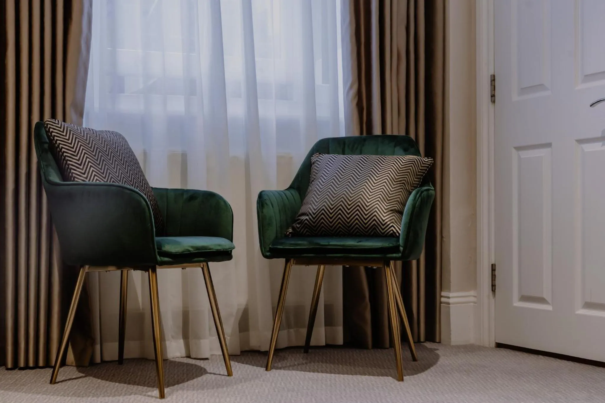Seating area in London House Hotel