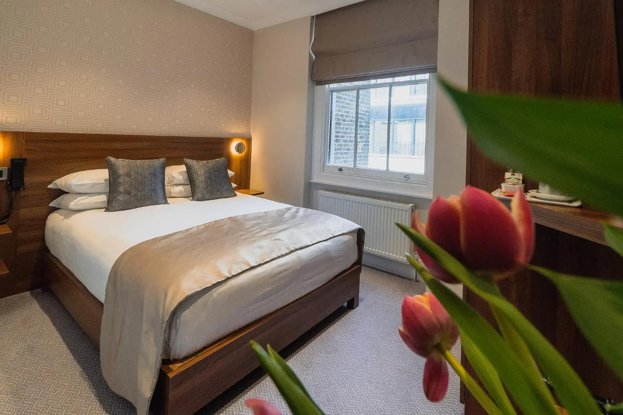 Bedroom, Bed in London House Hotel Bedroom, Bed in London House Hotel