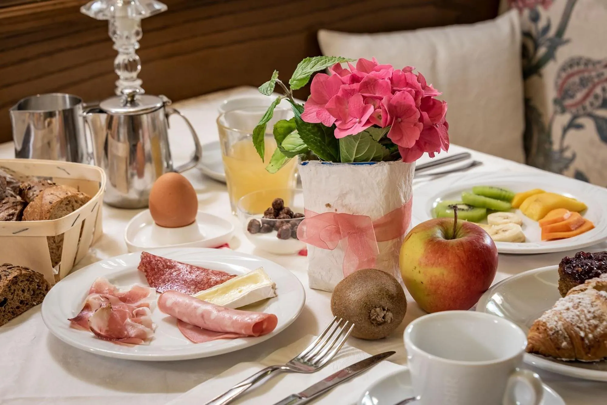 Food and drinks in Hotel Weisse Lilie - B&B