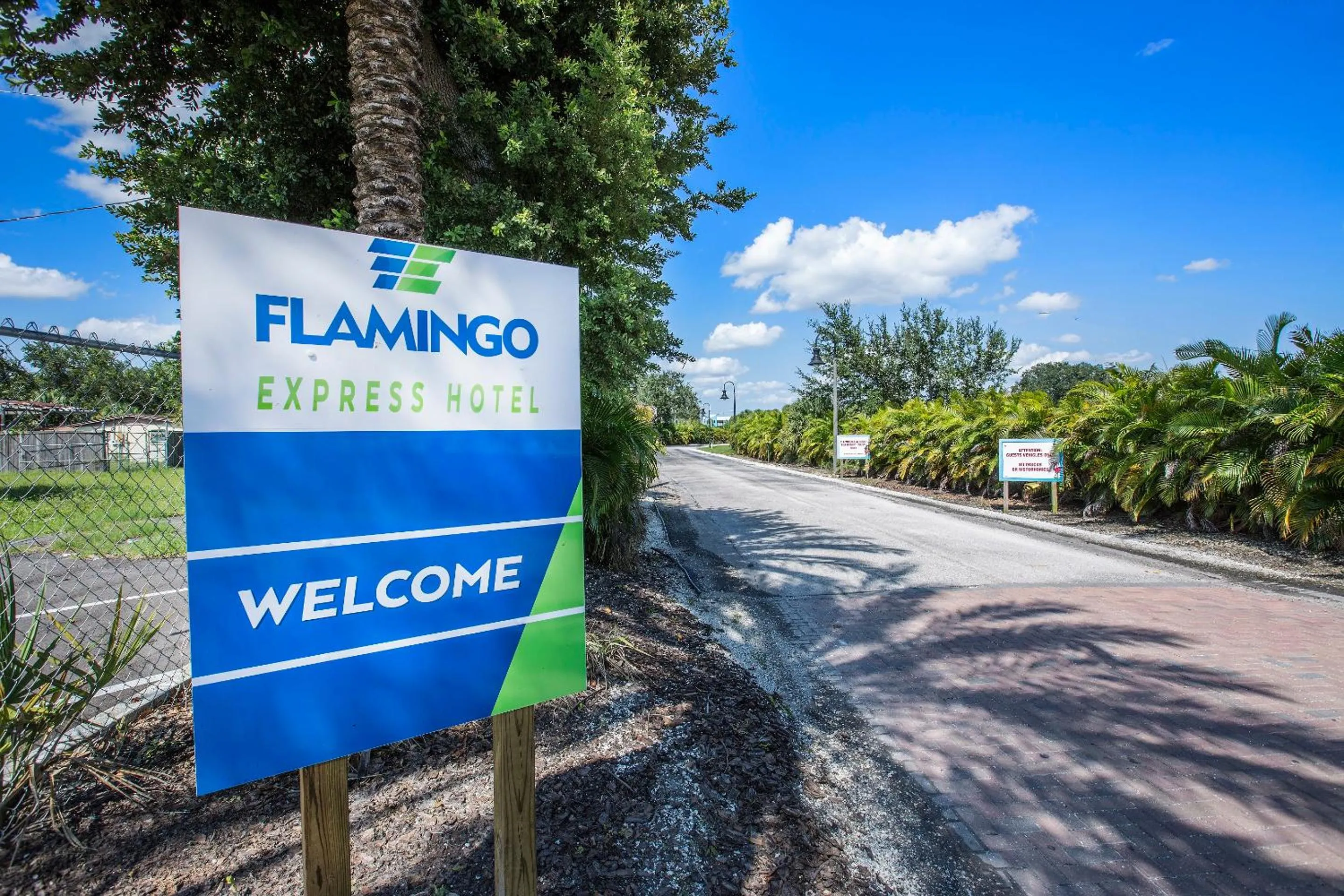 Facade/entrance in Flamingo Express Hotel