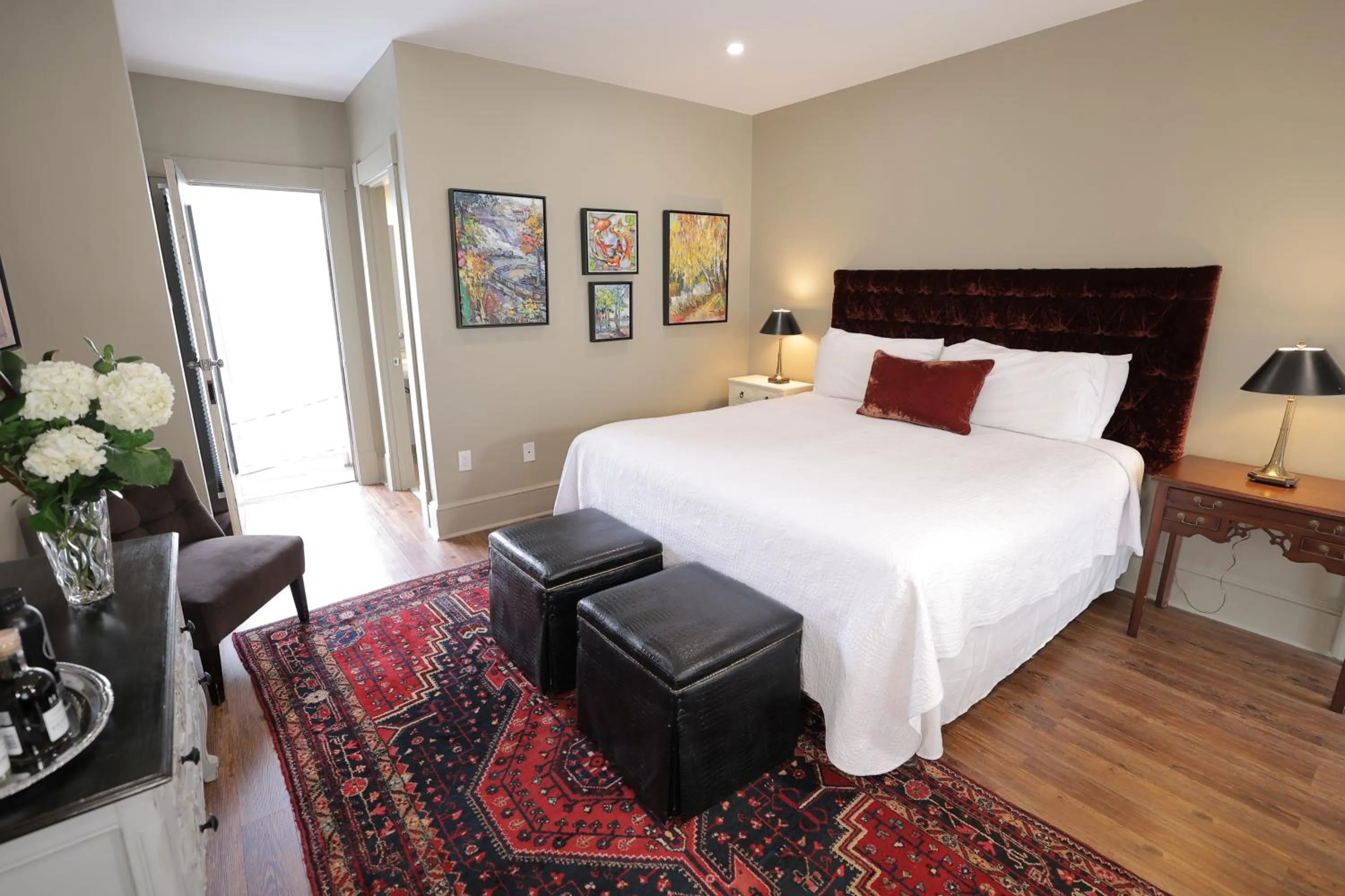 Photo of the whole room, Bed in Foley House Inn