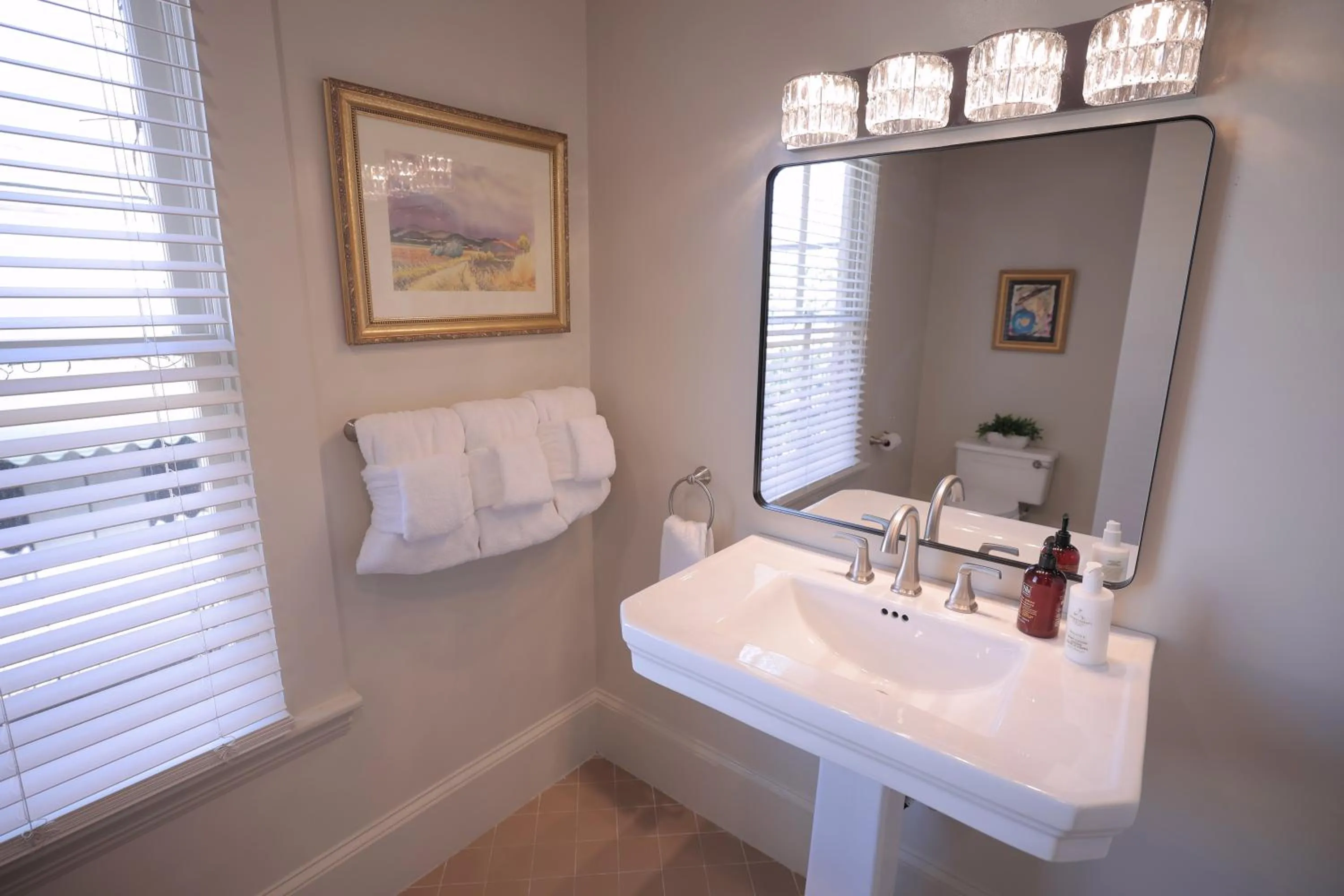 Bathroom in Foley House Inn