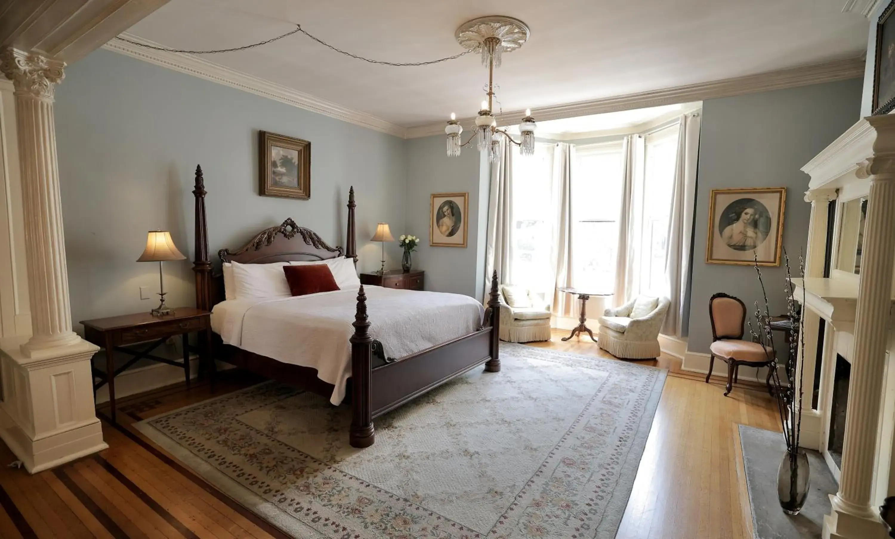 Superior King Room in Foley House Inn Superior King Room in Foley House Inn