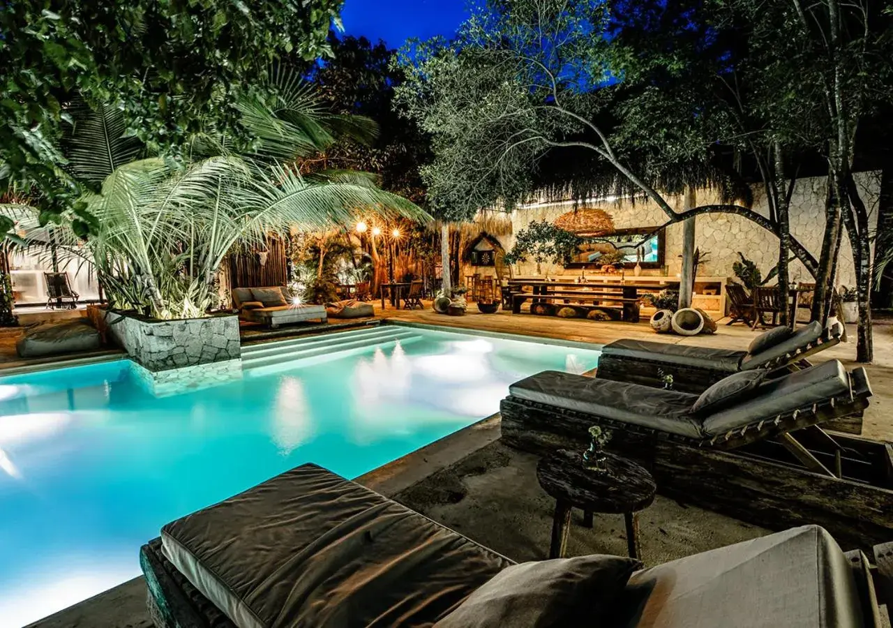 Pool view in Una Vida Pool view in Una Vida