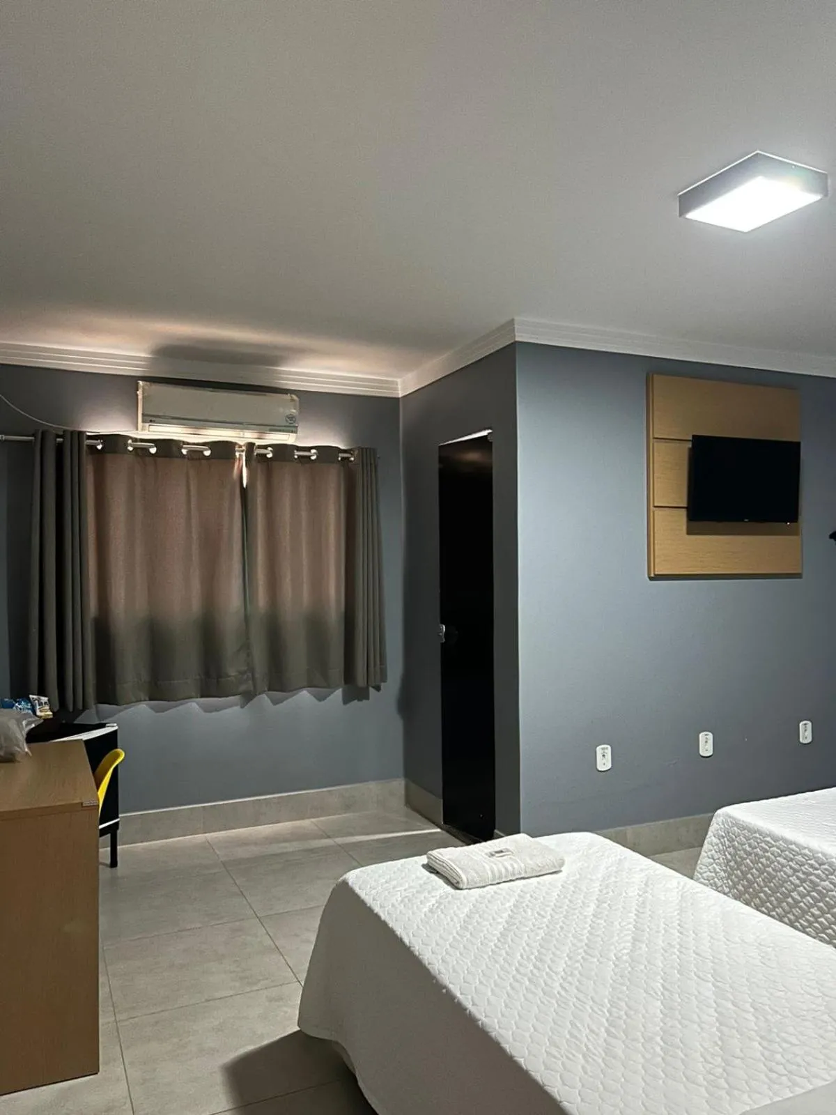 Photo of the whole room, Bed in Hotel Boa Viagem