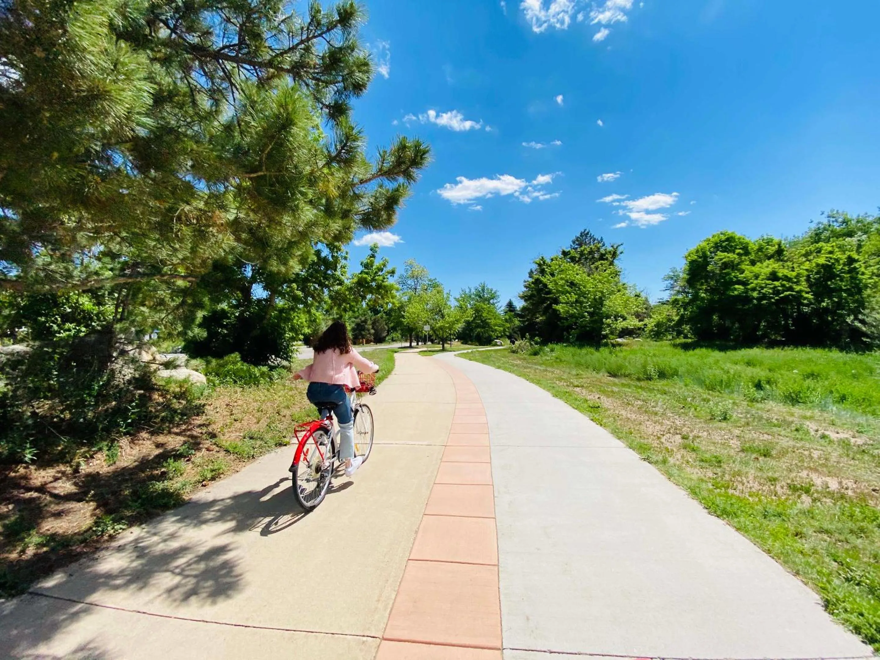 Cycling in Foot of the Mountain Motel