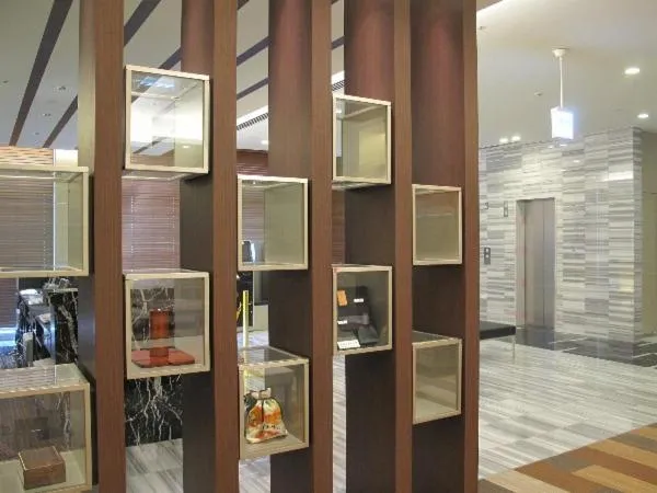 Lobby or reception in JR-EAST Hotel Mets Niigata