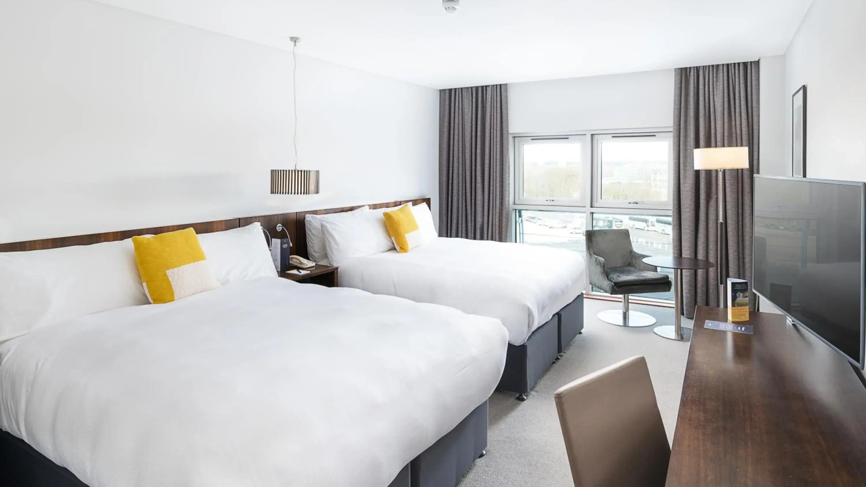 Premium Queen Room with Two Queen Beds in voco Reading Premium Queen Room with Two Queen Beds in voco Reading