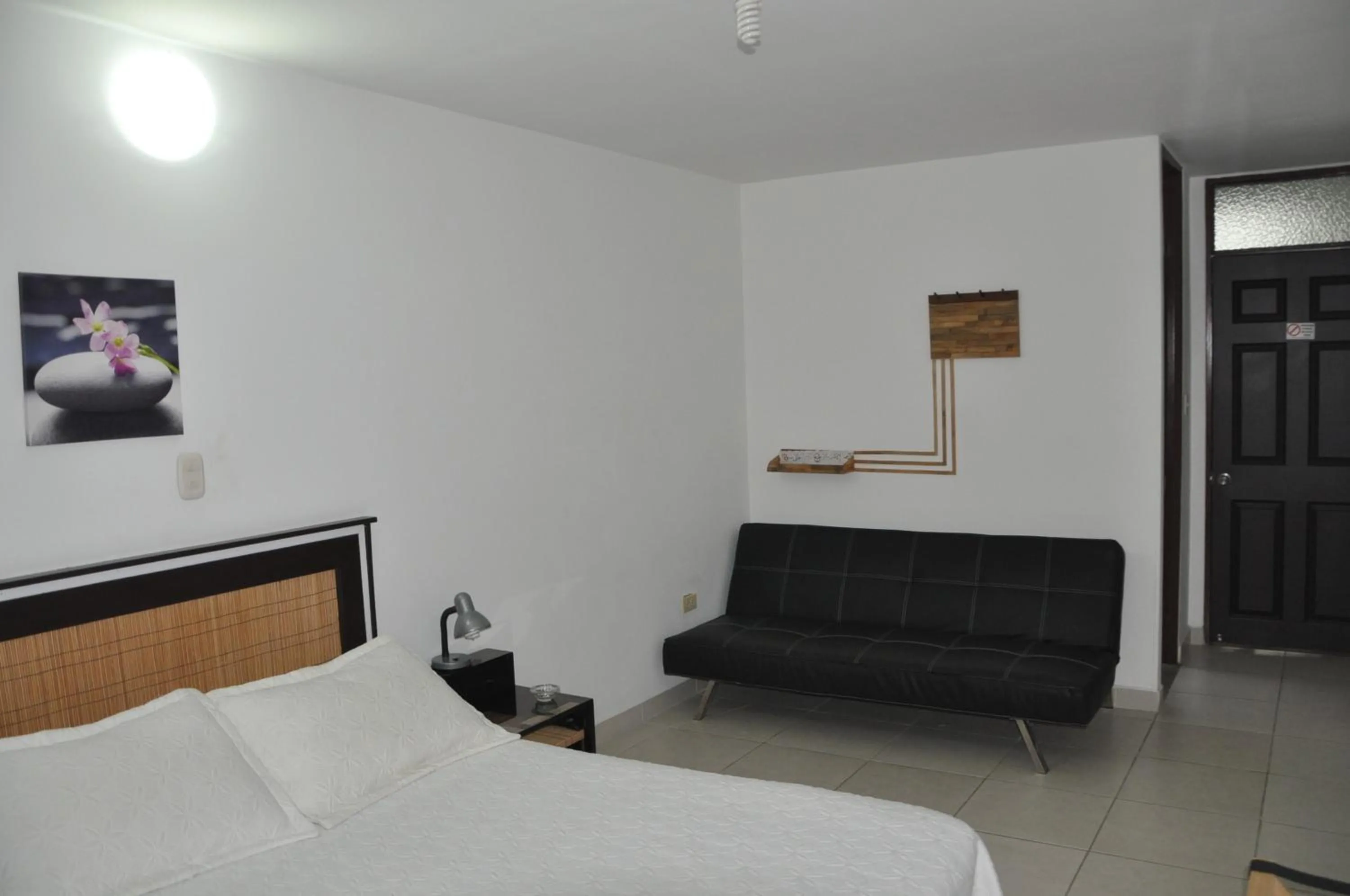 Photo of the whole room, Bed in Hotel Meson de las Flores