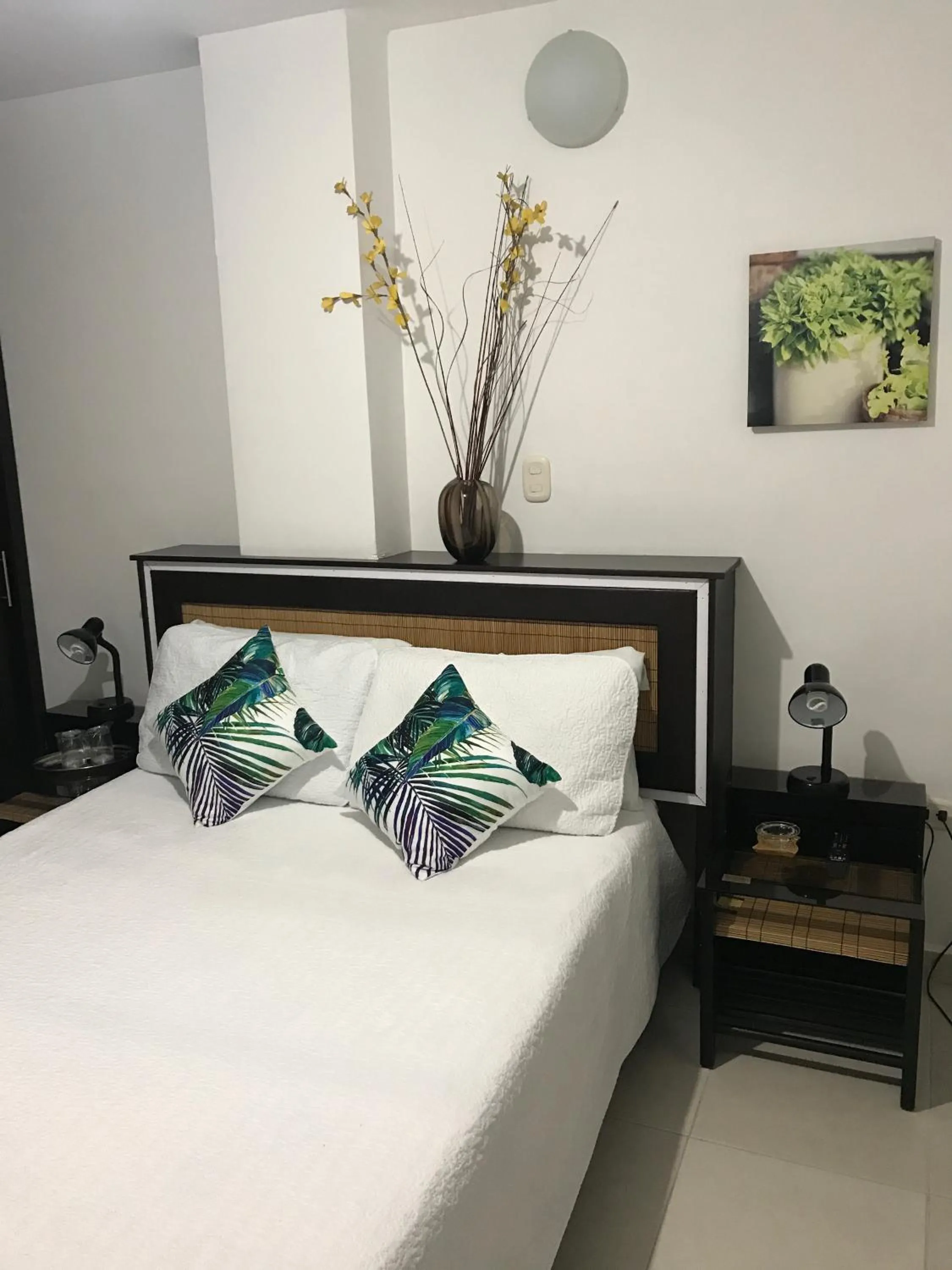 Bed in Hotel Meson de las Flores