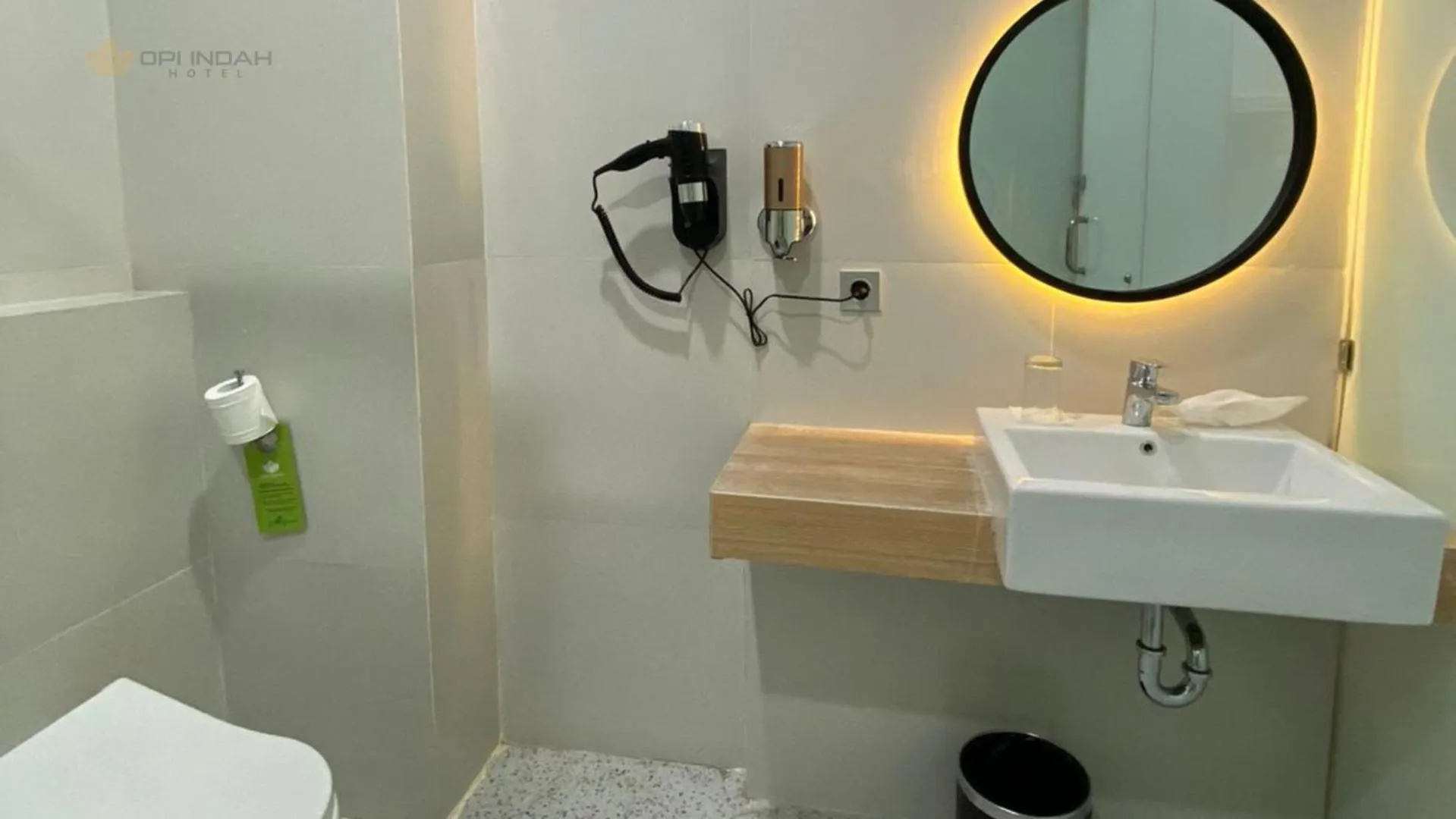Bathroom in OPI Indah Hotel