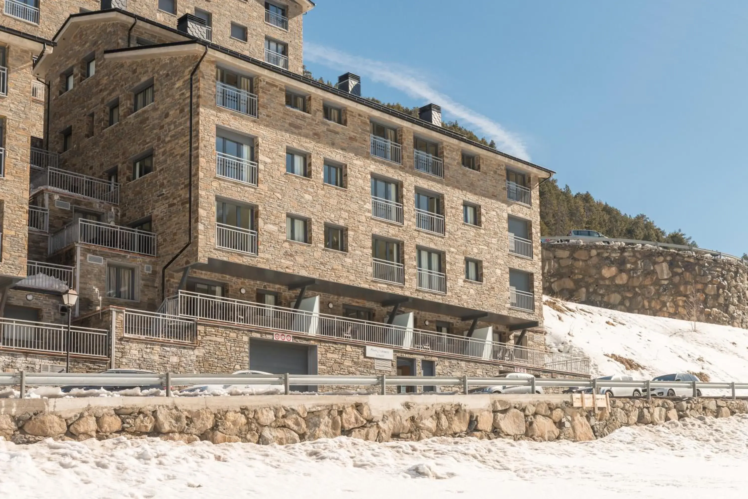 Property building in Pierre & Vacances Andorra Sunari Peretol Property building in Pierre & Vacances Andorra Sunari Peretol
