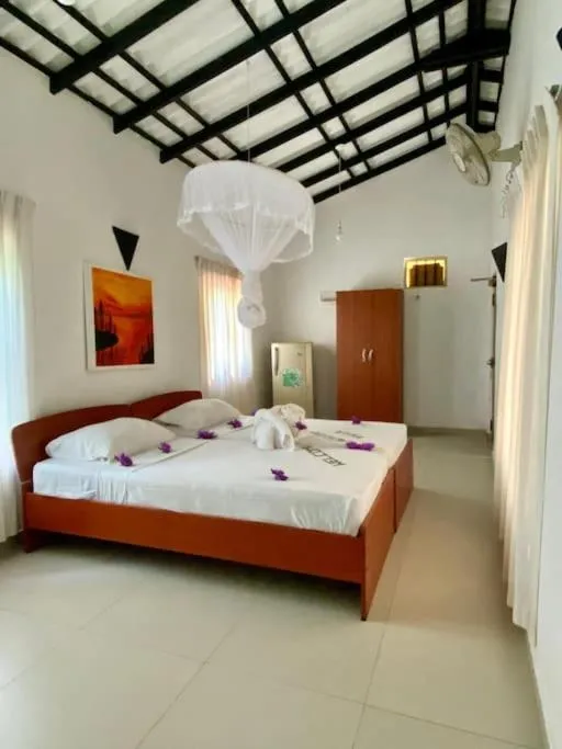 Villa Laceleaf