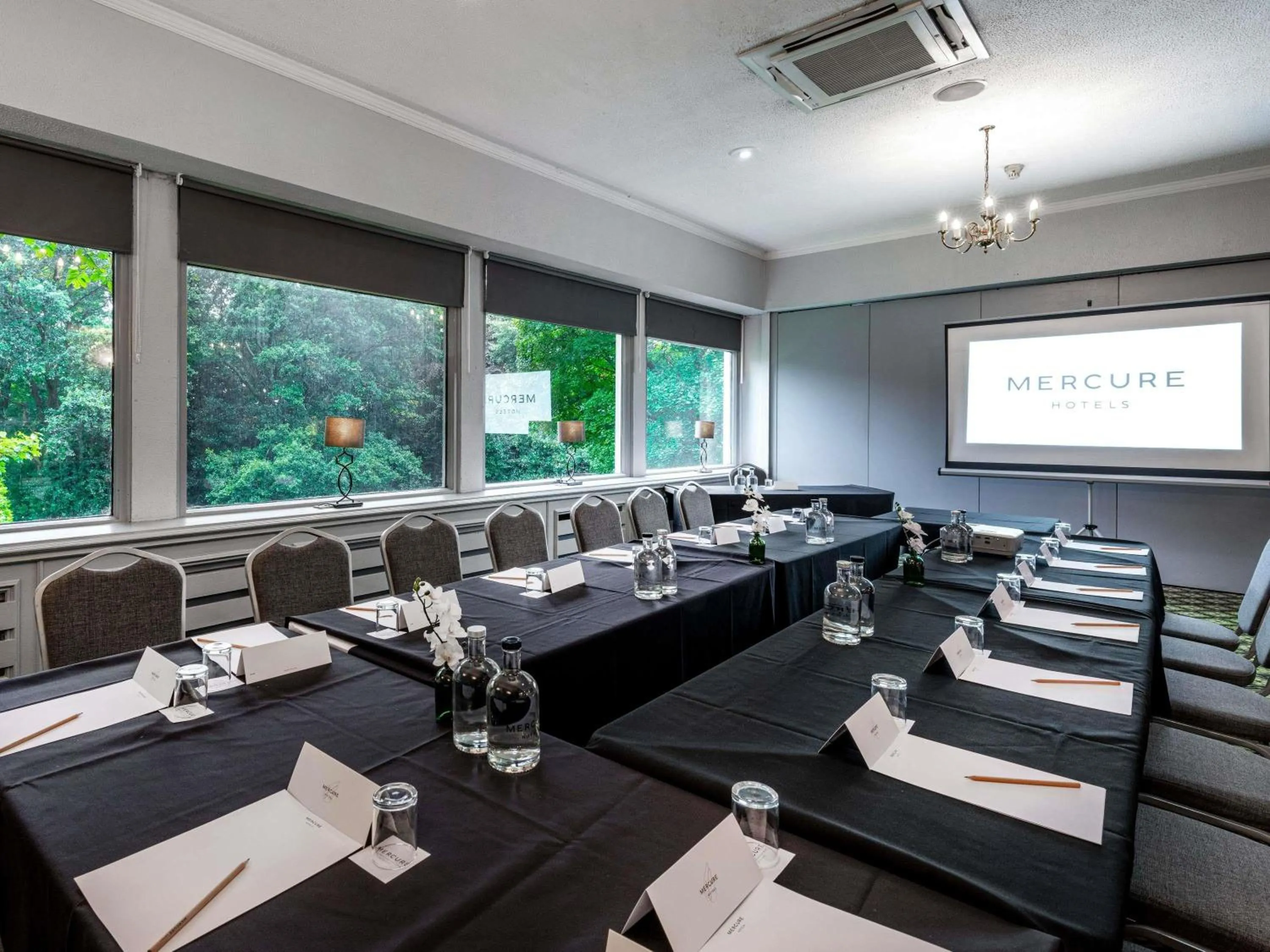 Meeting/conference room in Mercure Manchester Norton Grange Hotel & Spa
