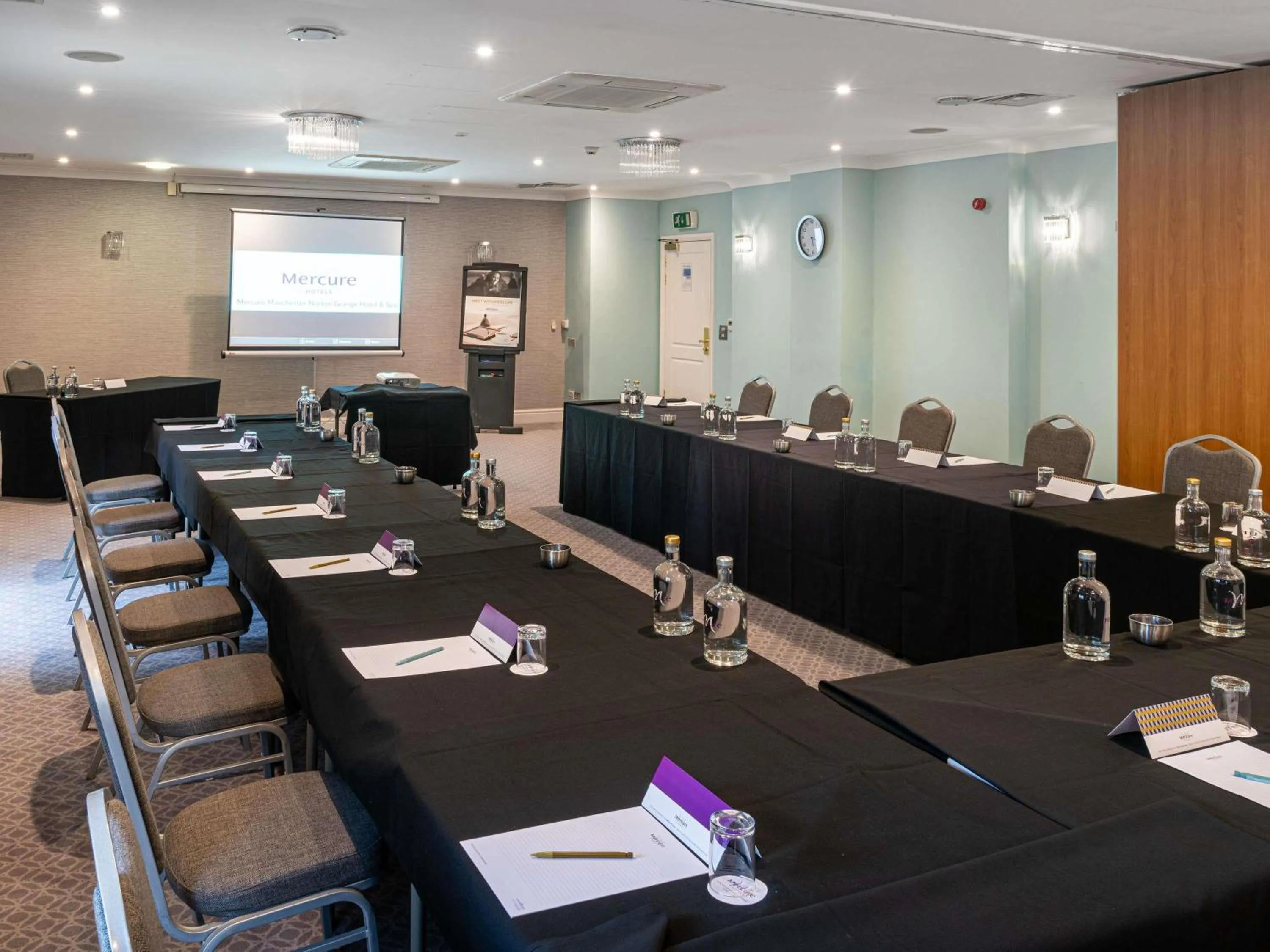 Meeting/conference room in Mercure Manchester Norton Grange Hotel & Spa