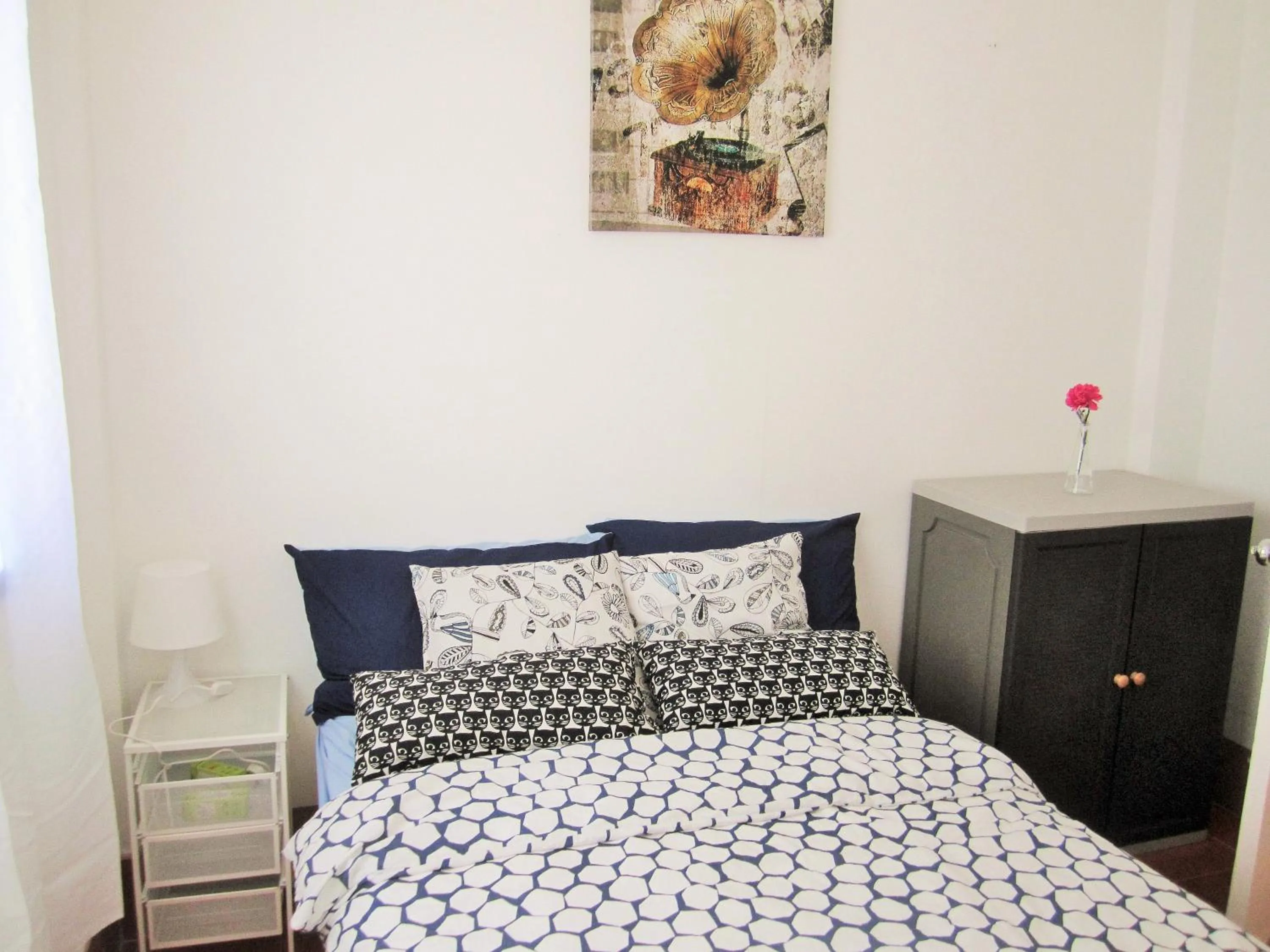 Bedroom, Bed in Stay N Save B&B