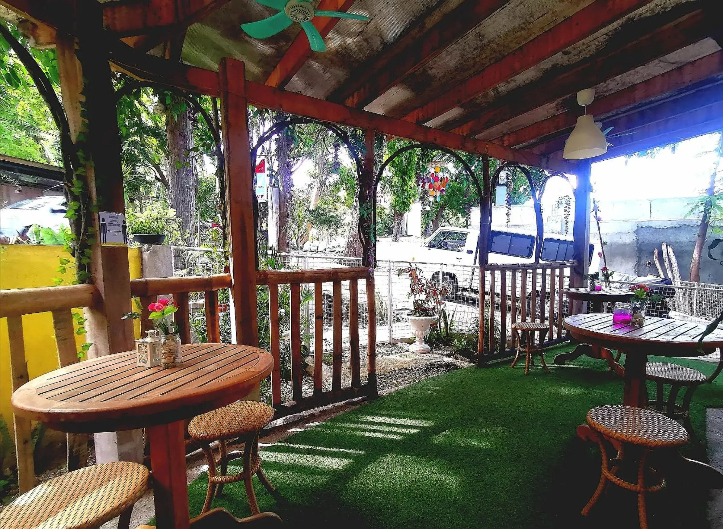 Restaurant/places to eat in Stay N Save B&B Restaurant/places to eat in Stay N Save B&B