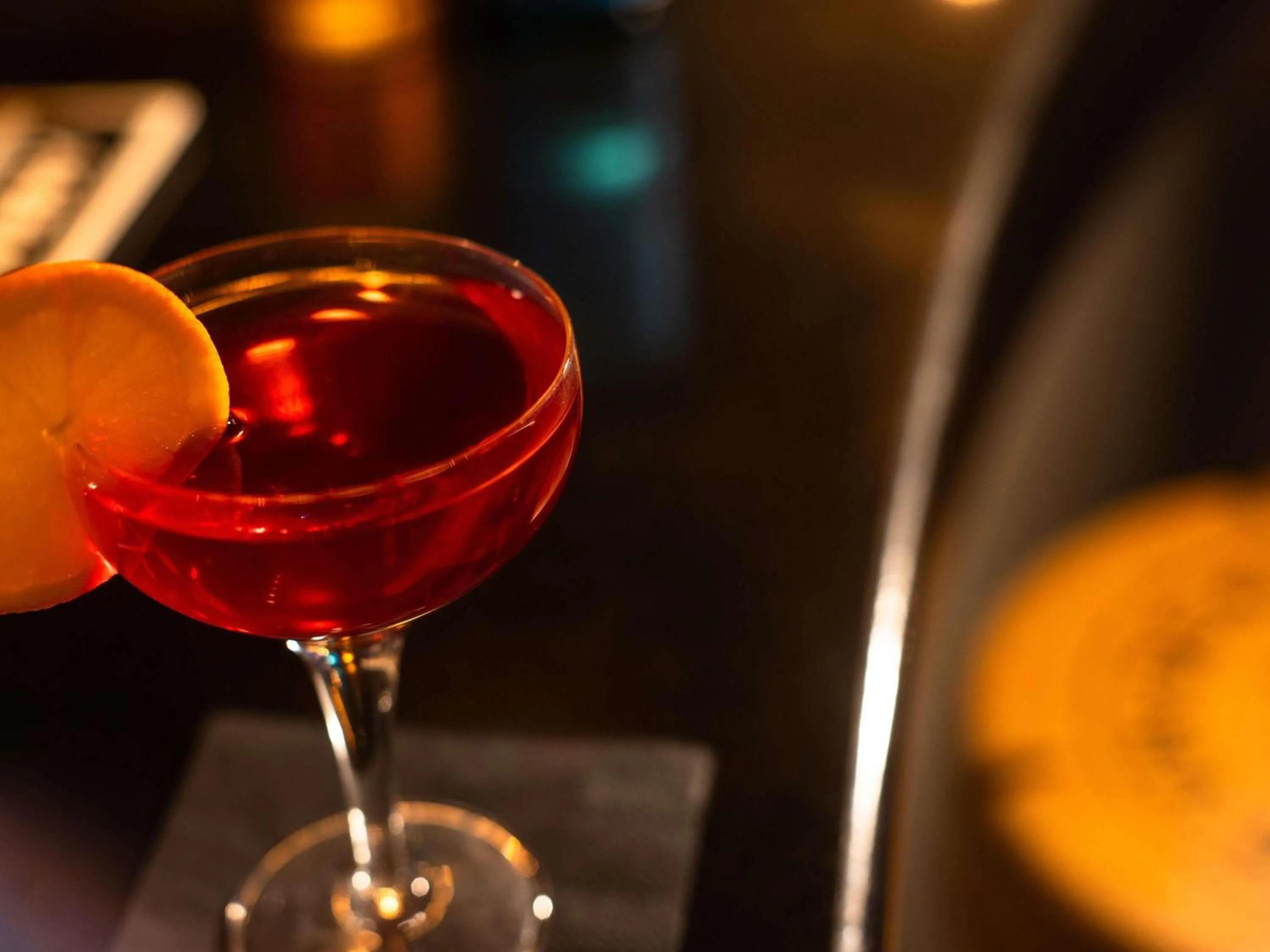 Lounge or bar in Novotel London Tower Bridge