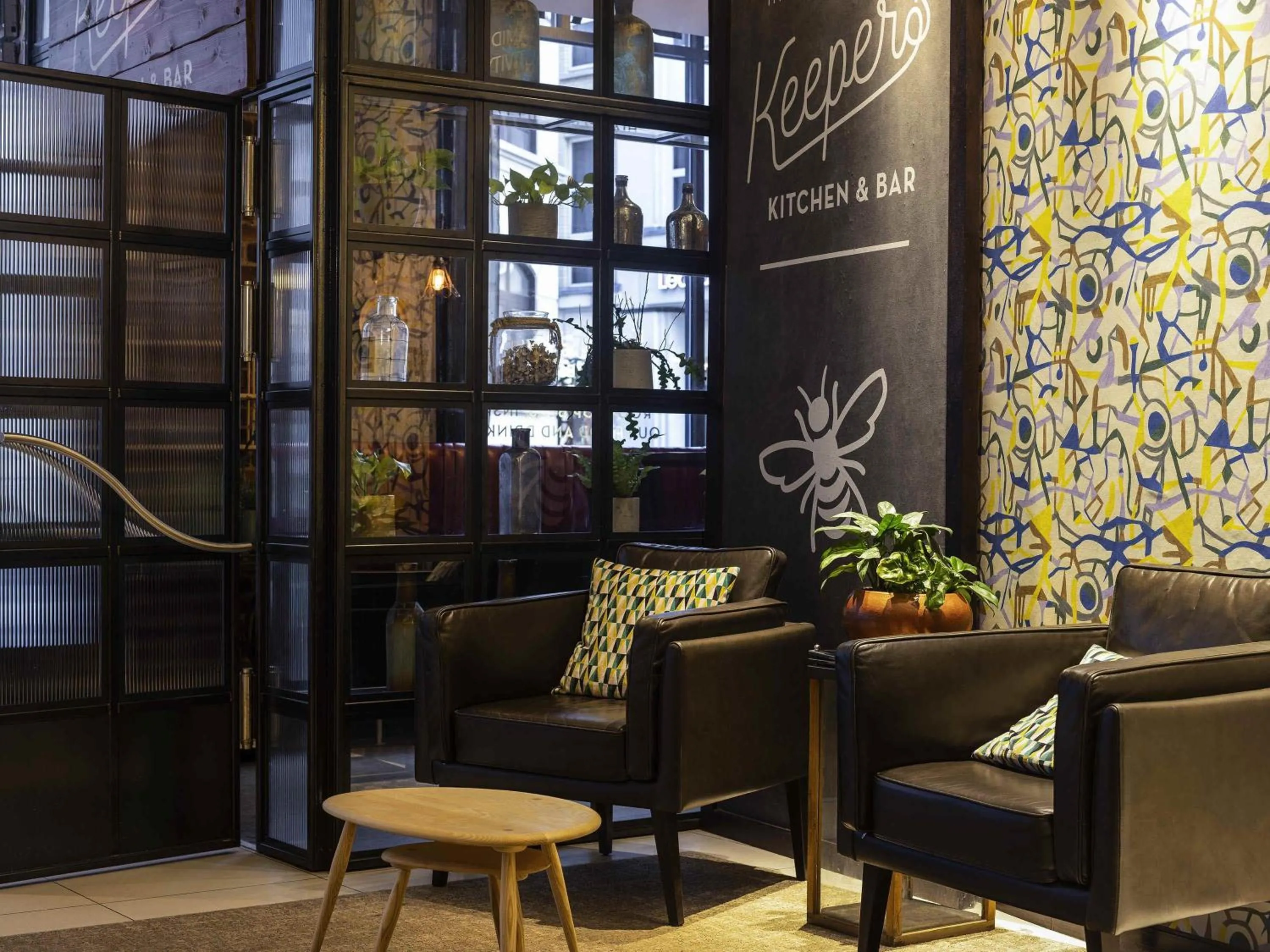 Restaurant/places to eat in Novotel London Tower Bridge