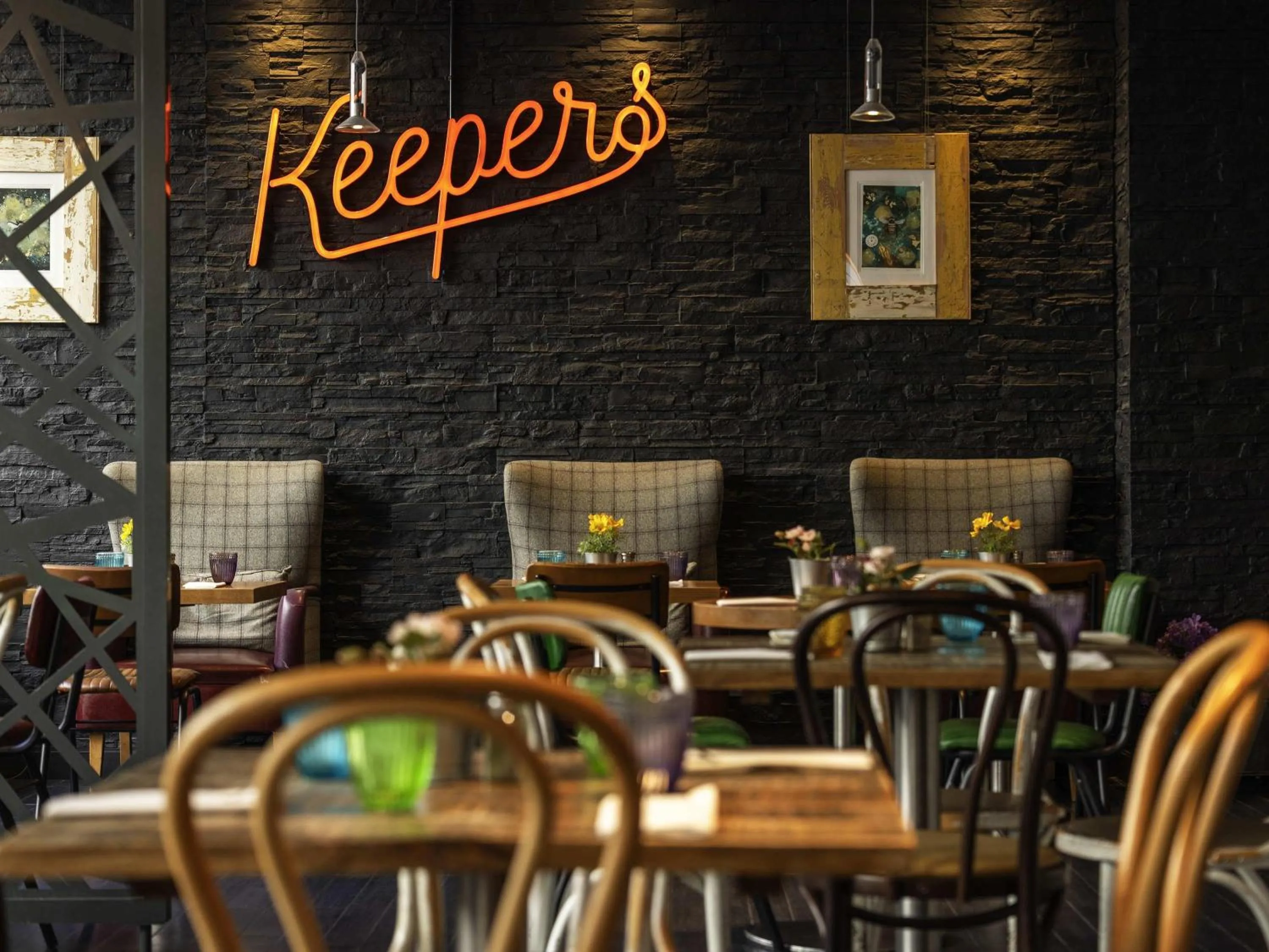 Restaurant/places to eat in Novotel London Tower Bridge