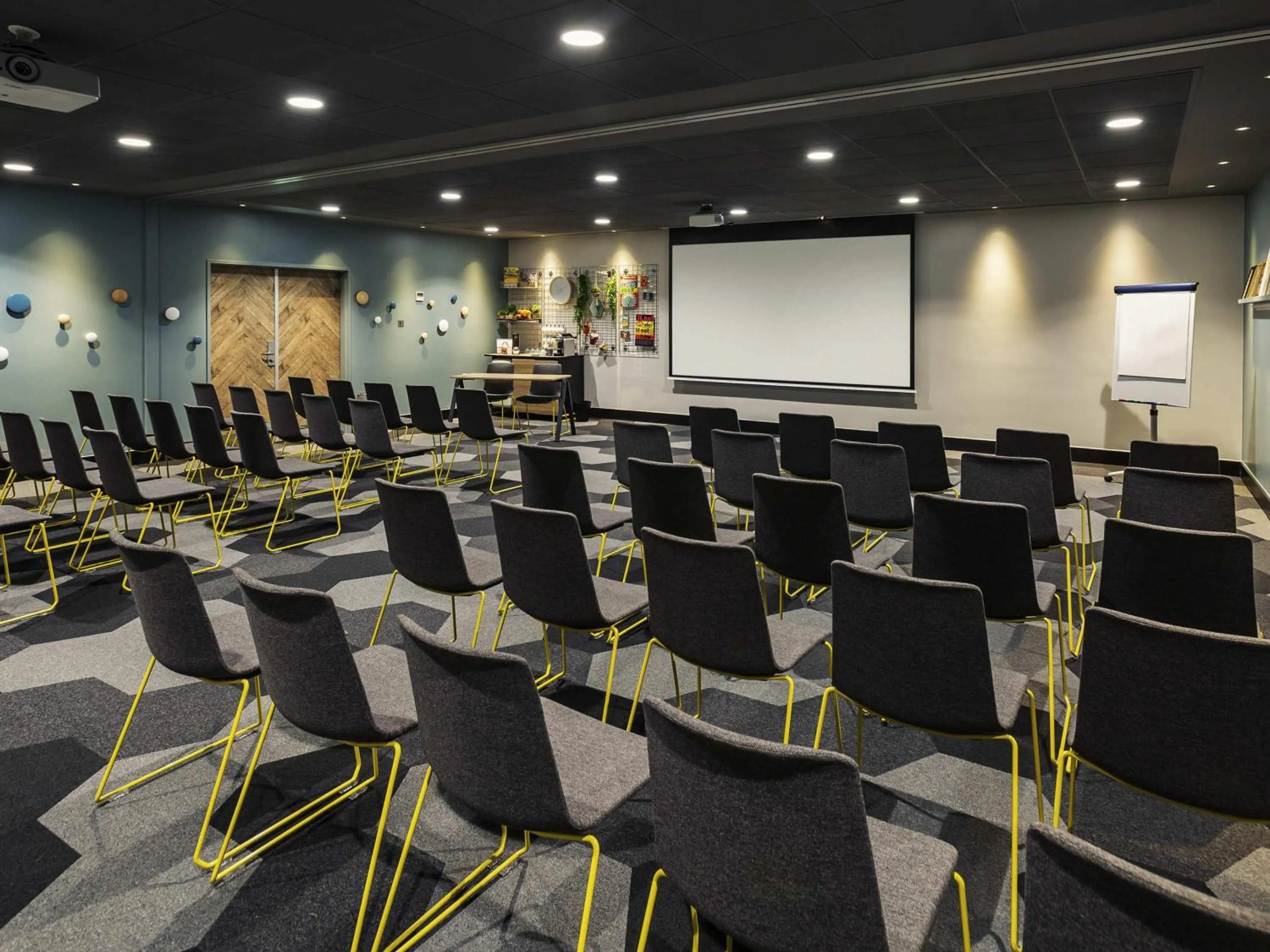 Meeting/conference room in Novotel London Tower Bridge