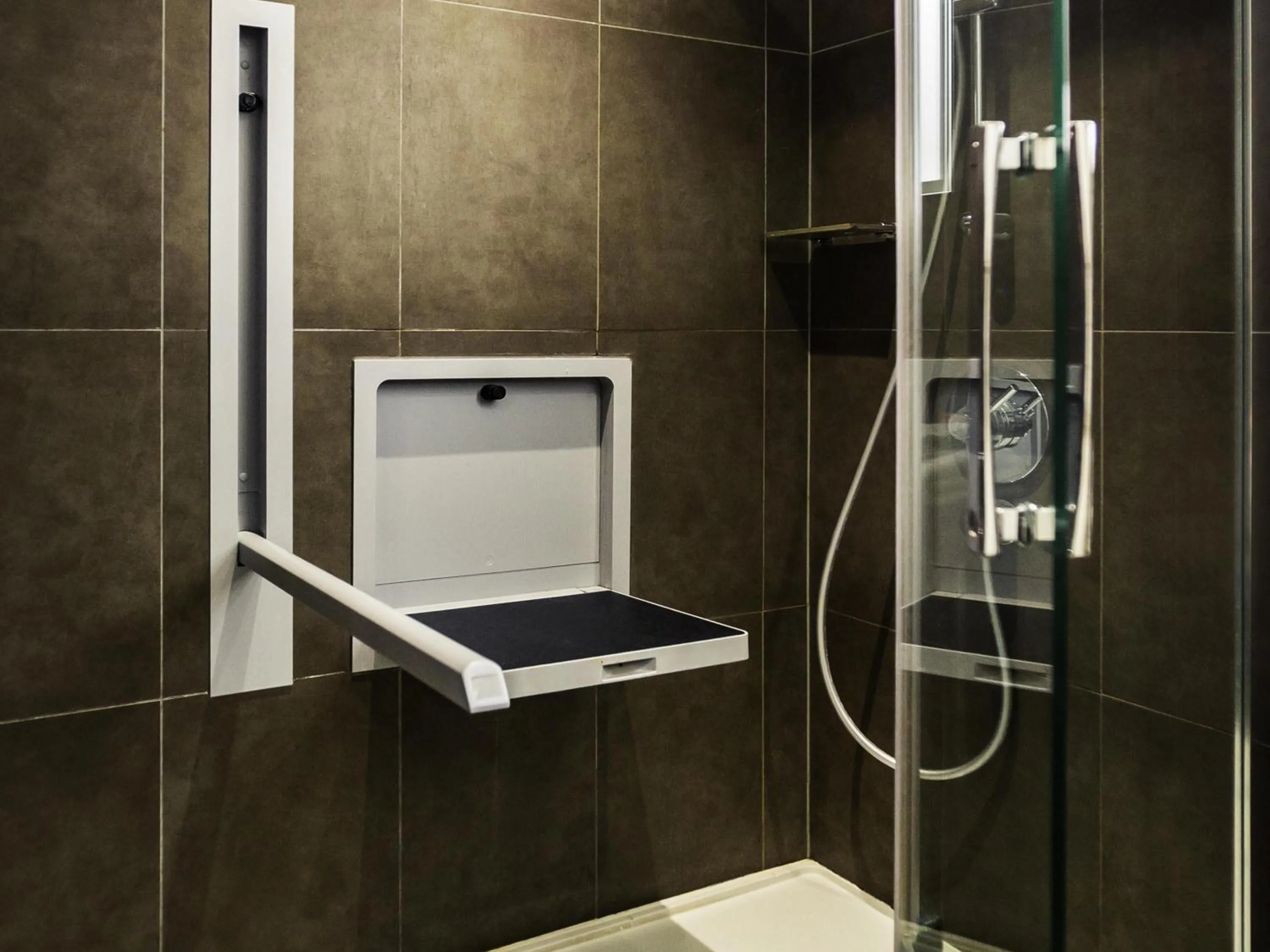 Bathroom in Novotel London Tower Bridge