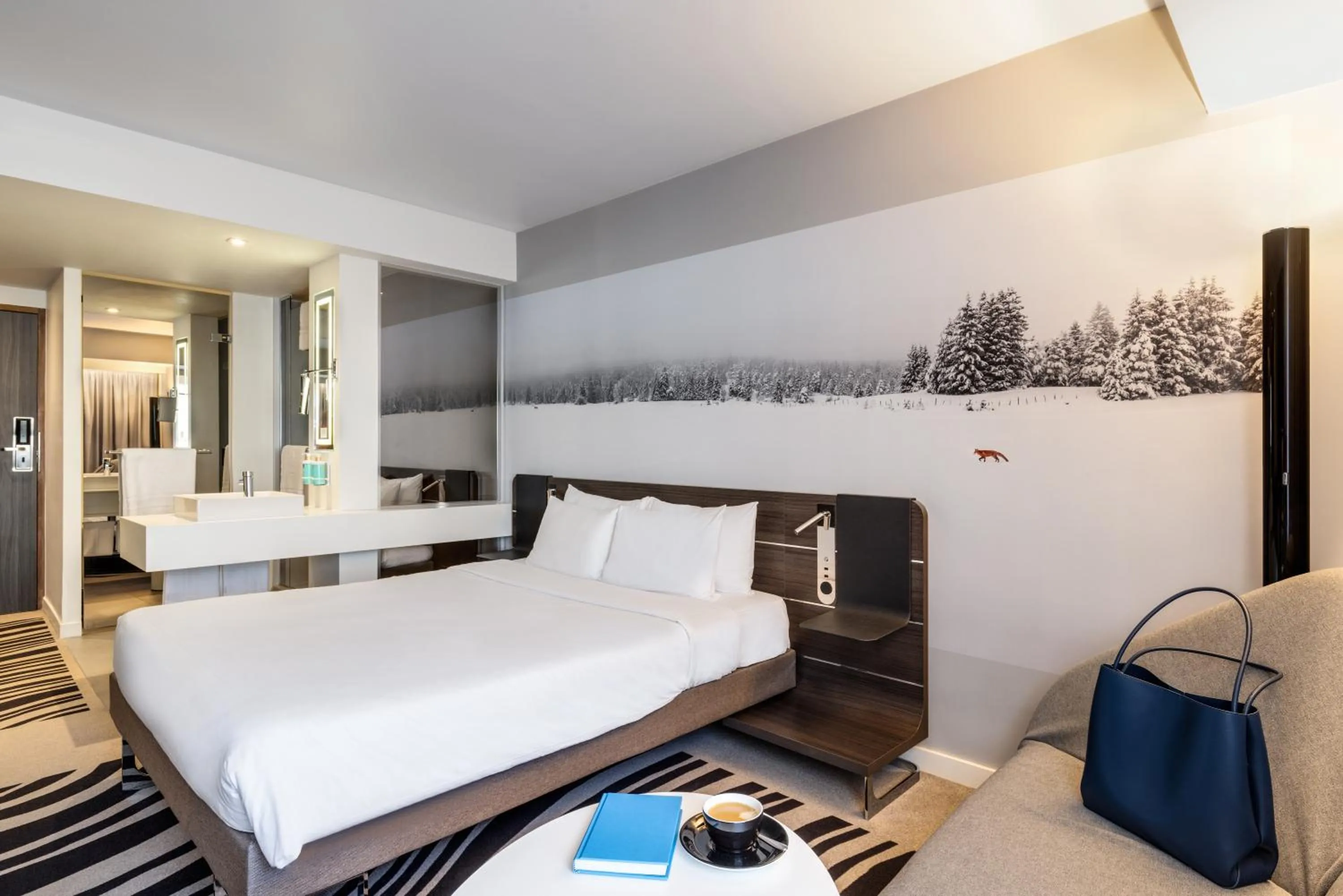 Bed in Novotel London Tower Bridge