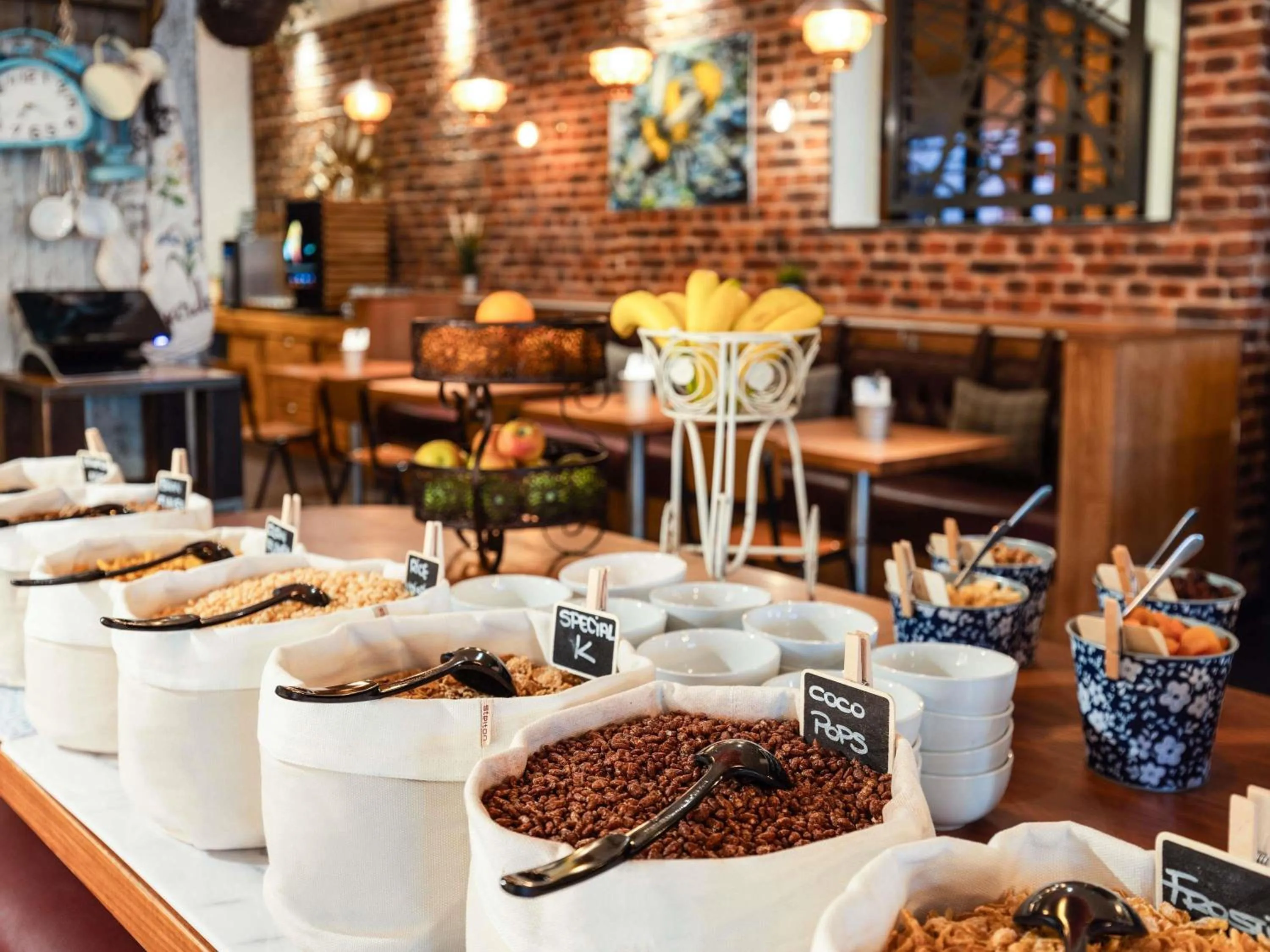 Breakfast in Novotel London Tower Bridge