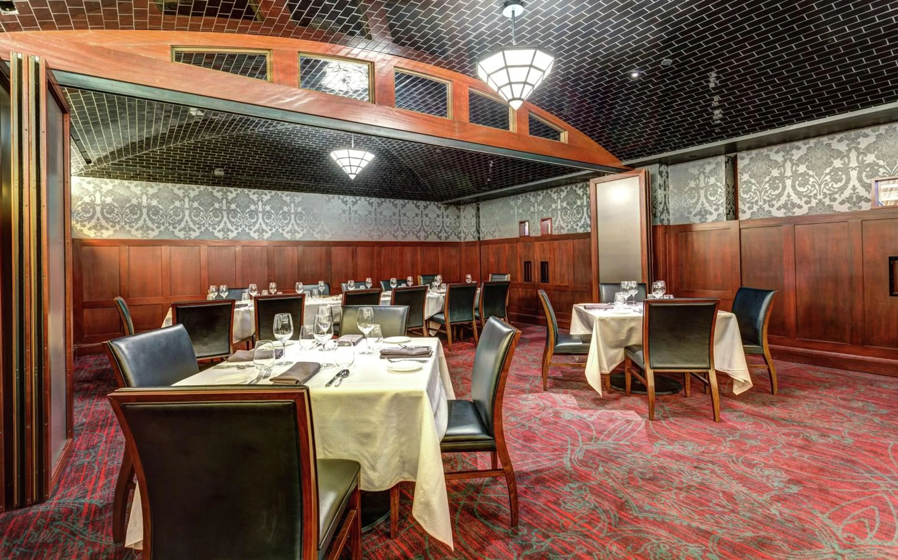 Restaurant/places to eat in Hilton Norfolk The Main