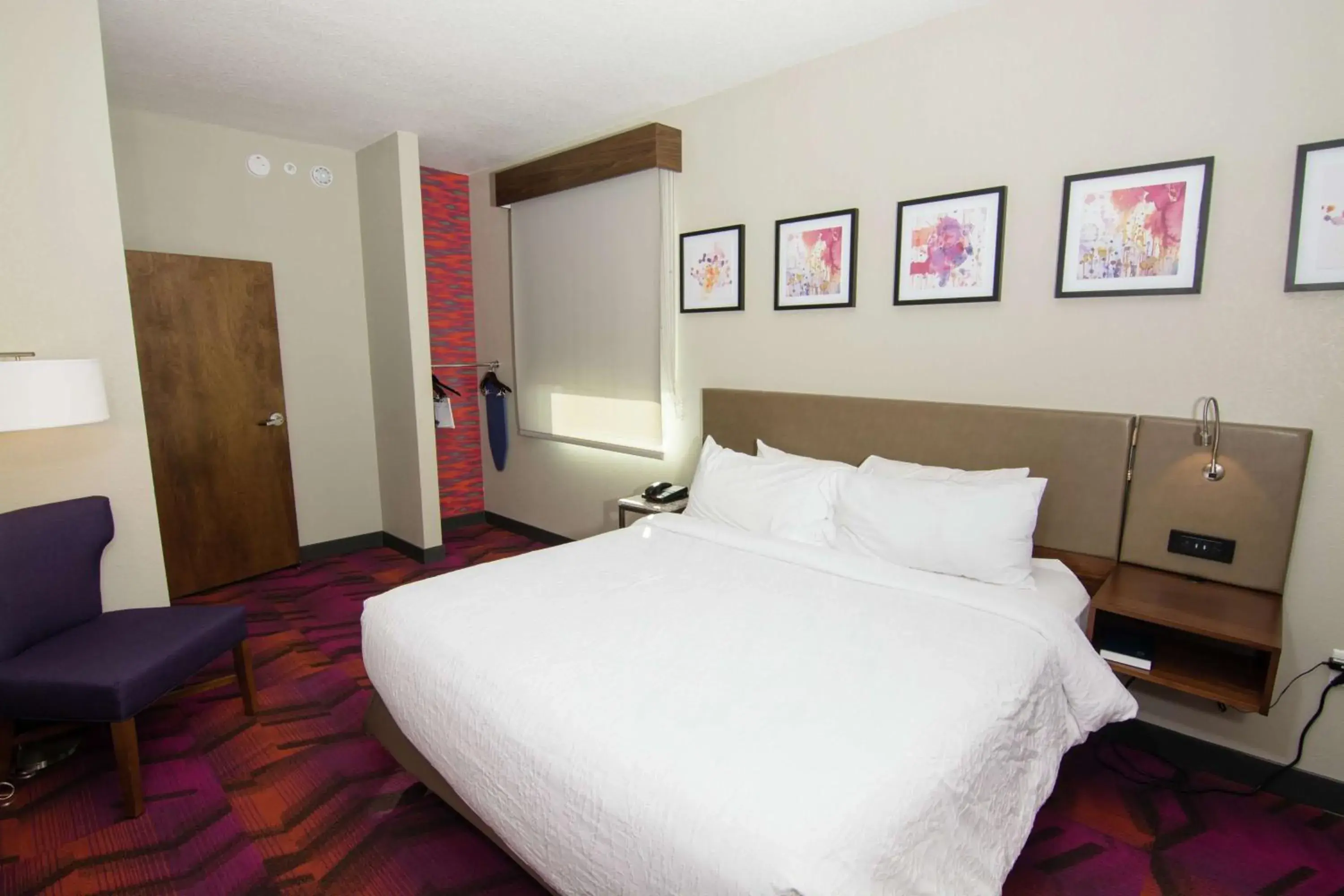 Photo of the whole room, Bed in Hilton Garden Inn Tampa Suncoast Parkway Photo of the whole room, Bed in Hilton Garden Inn Tampa Suncoast Parkway