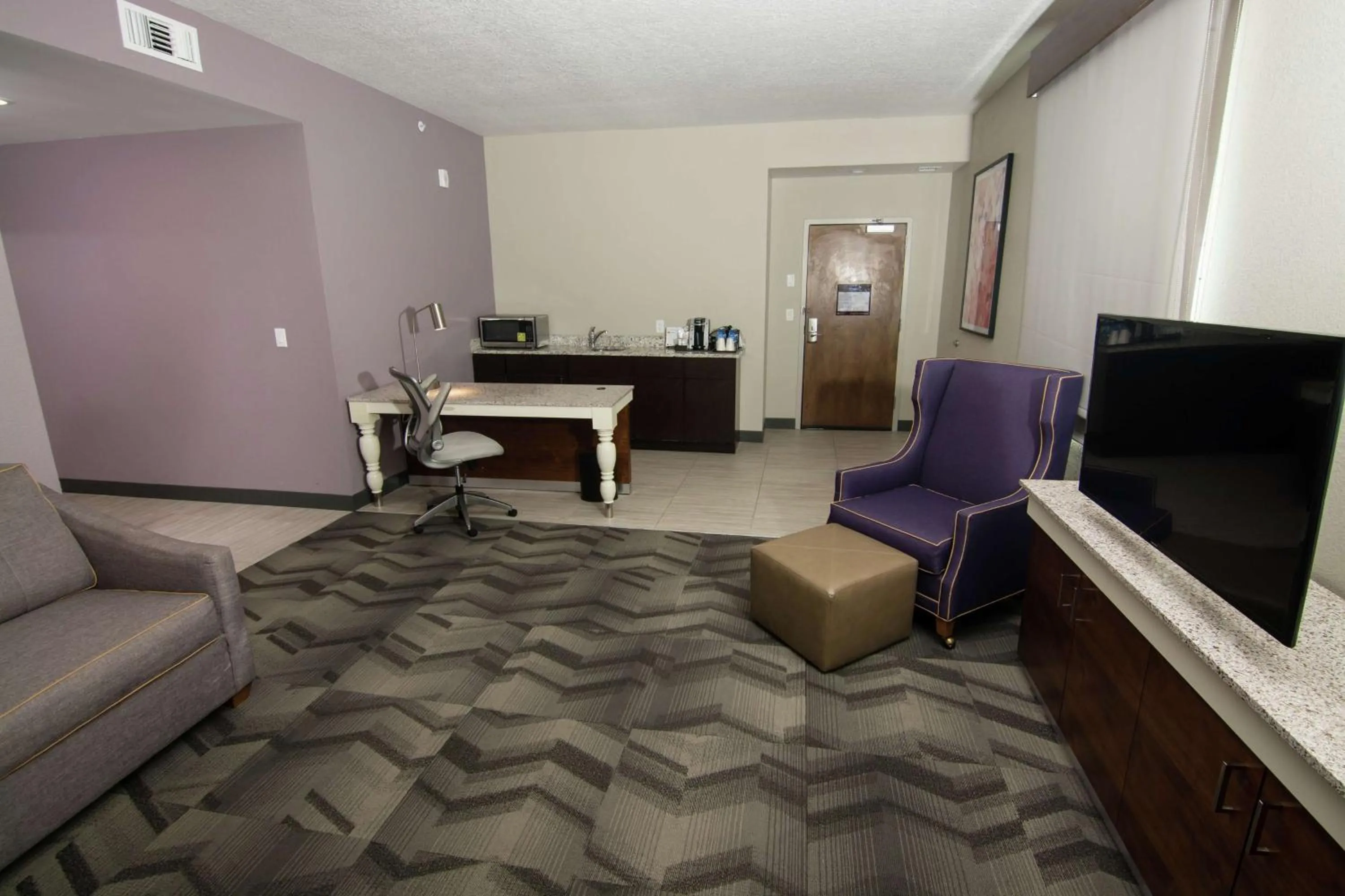 Bedroom in Hilton Garden Inn Tampa Suncoast Parkway