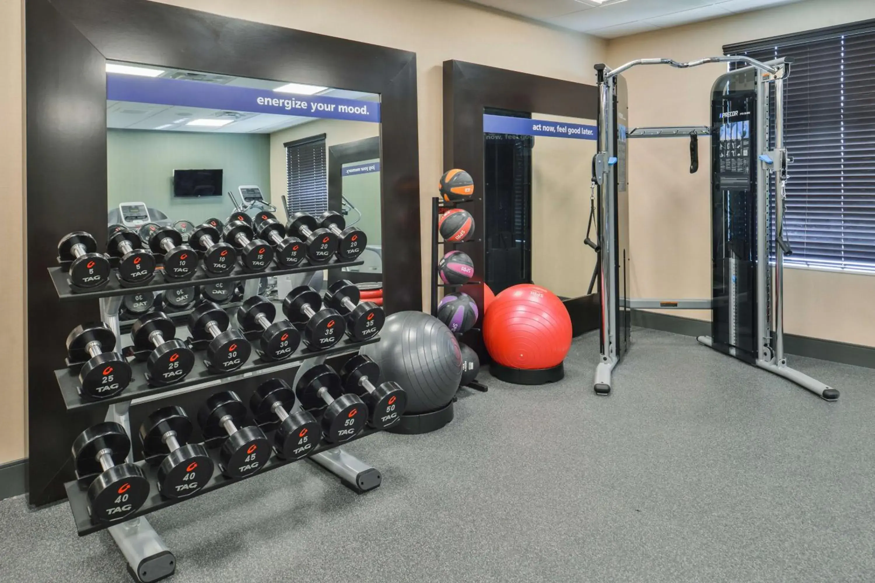 Fitness centre/facilities in Hampton Inn and Suites Altoona-Des Moines by Hilton Fitness centre/facilities in Hampton Inn and Suites Altoona-Des Moines by Hilton