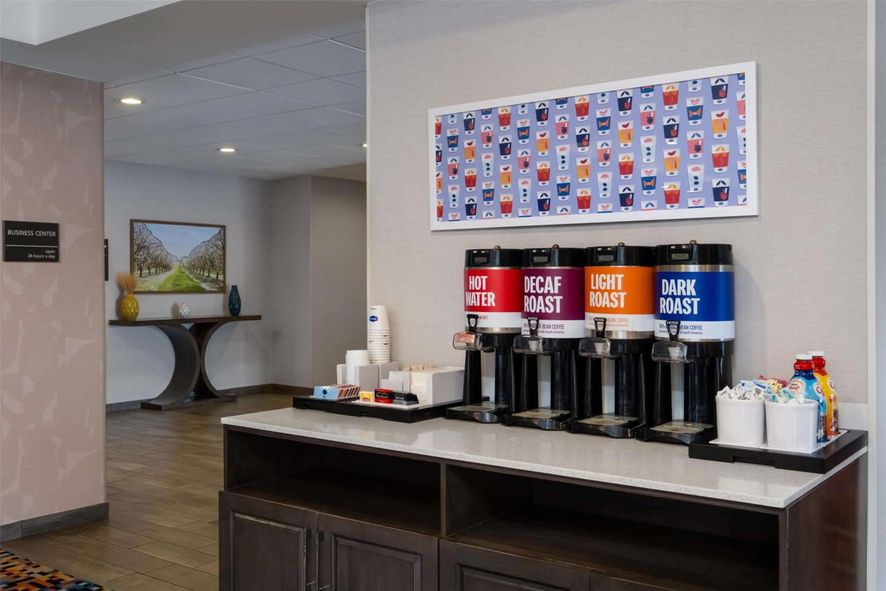 Dining area in Hampton Inn by Hilton Turlock