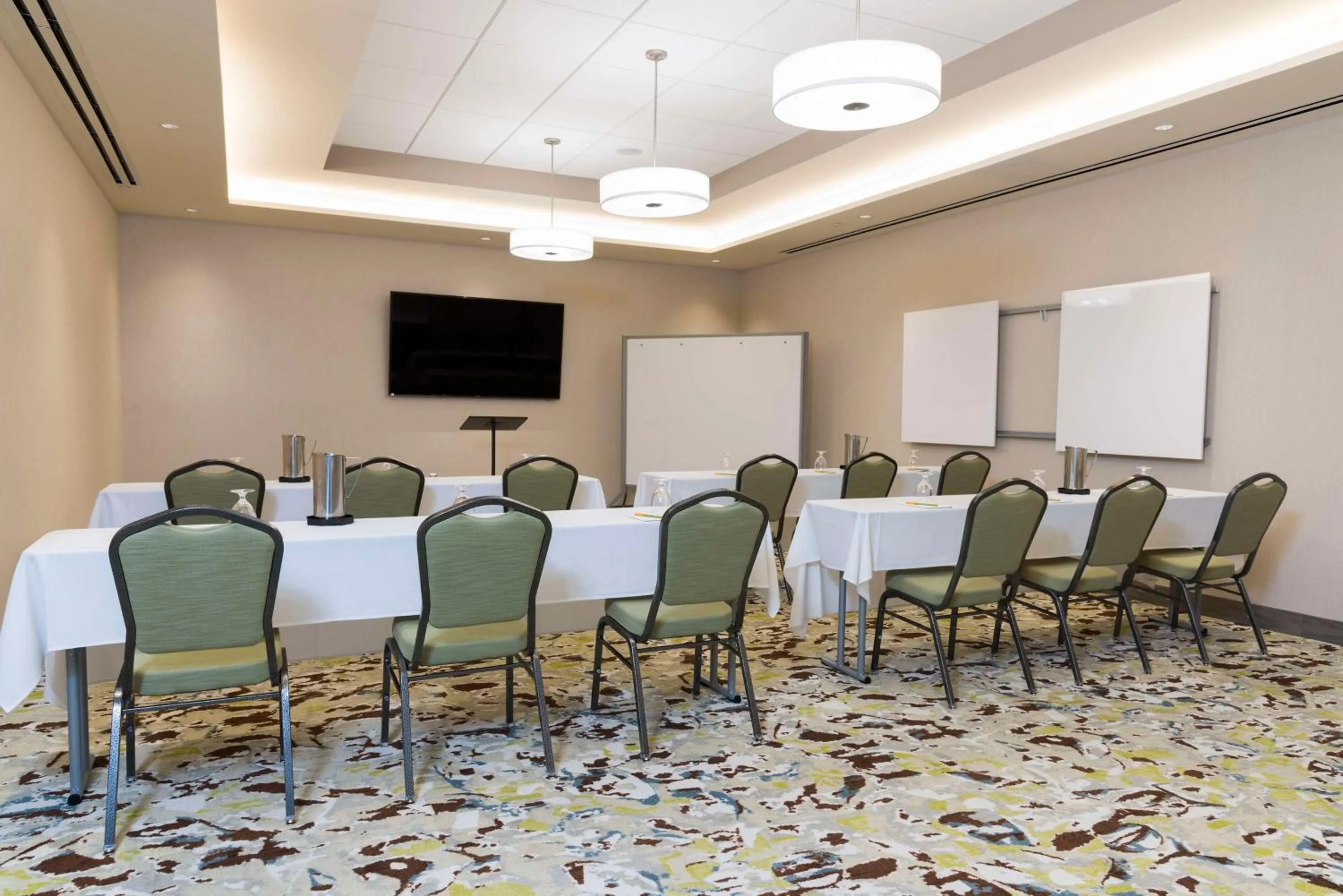 Meeting/conference room in Hilton Garden Inn Grand Rapids East