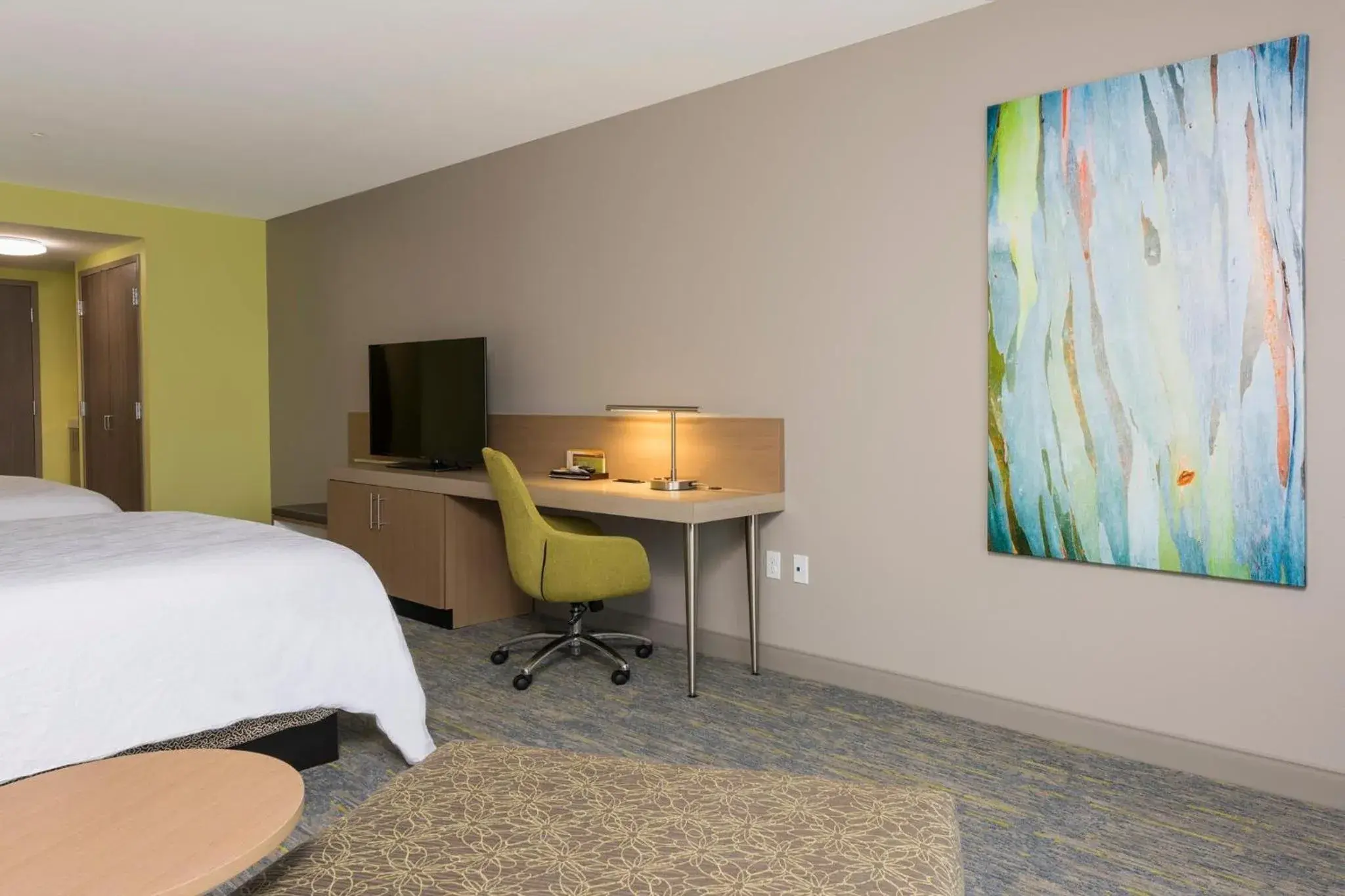 Bed in Hilton Garden Inn Grand Rapids East Bed in Hilton Garden Inn Grand Rapids East