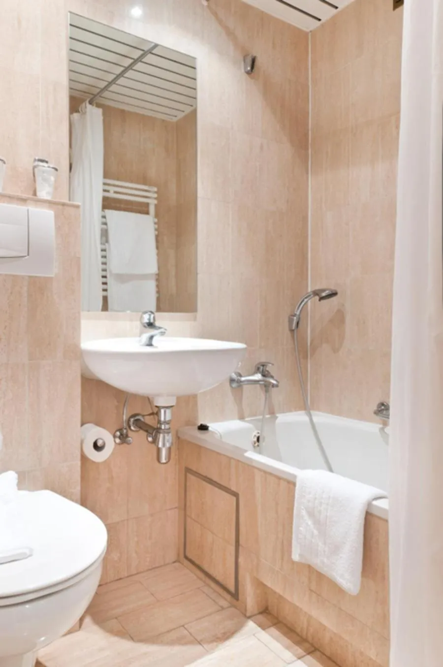 Bathroom in Hotel Queen Anne