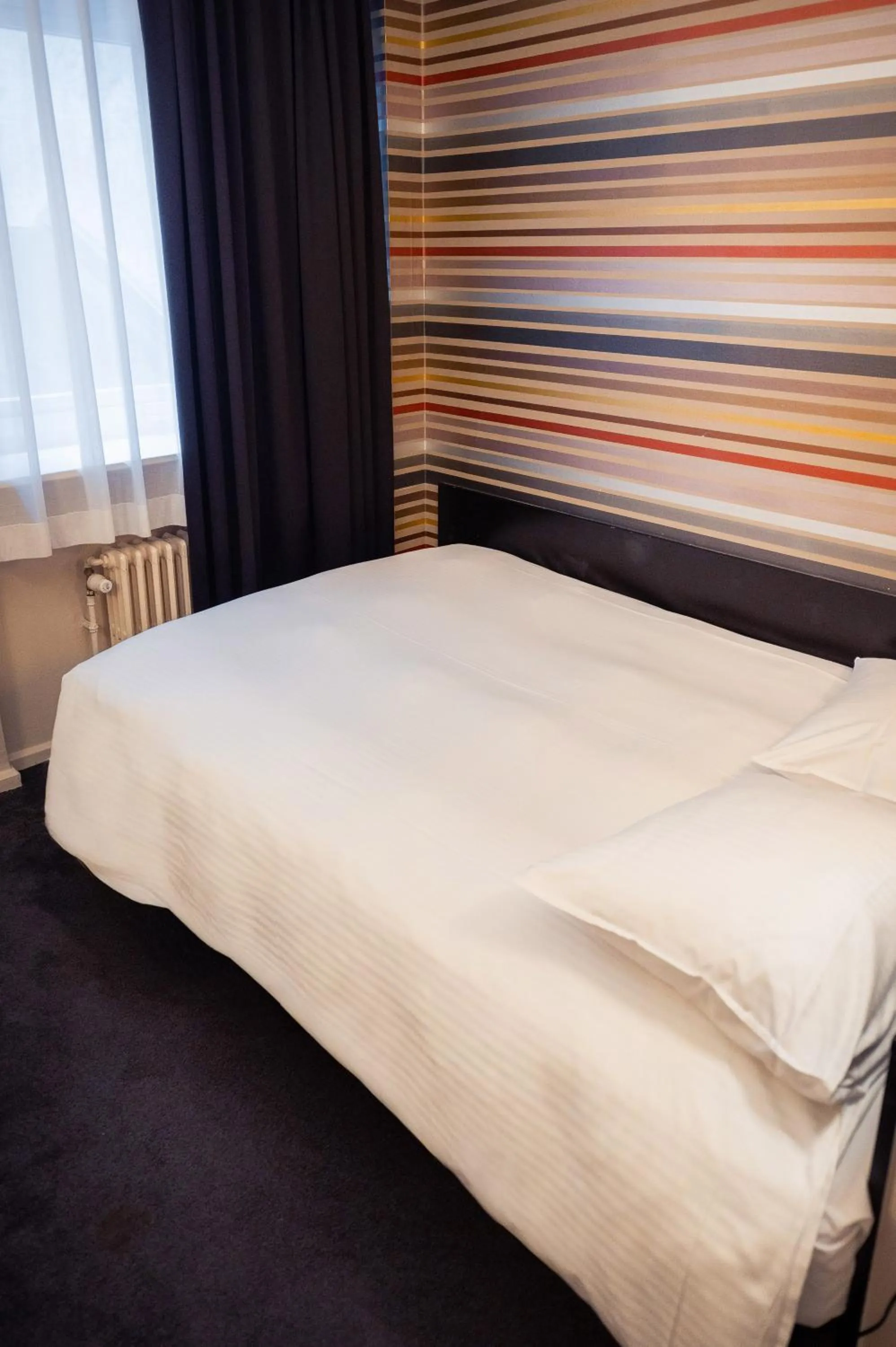 Photo of the whole room, Bed in Hotel Queen Anne