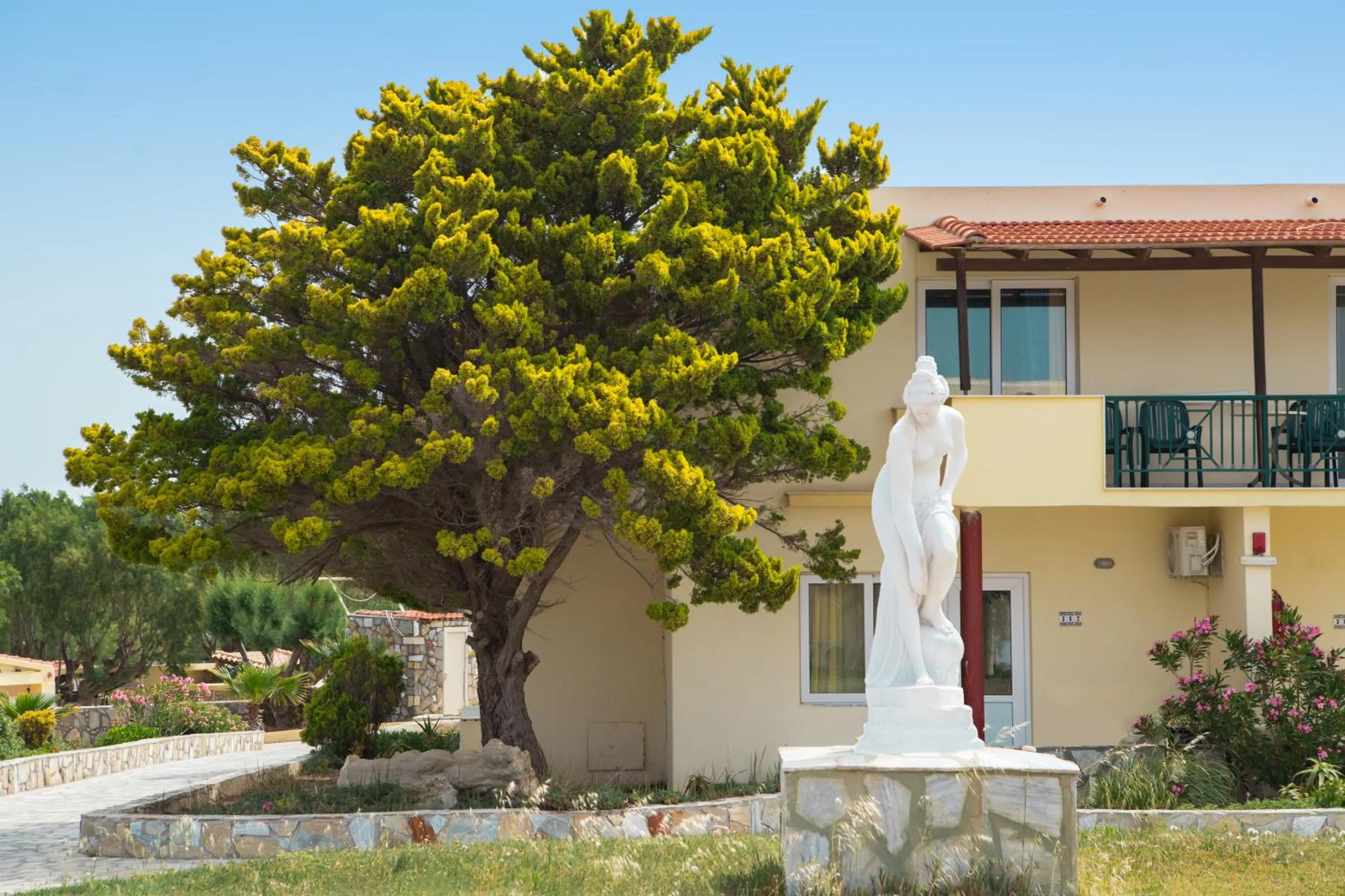 Day in Eurovillage Achilleas Hotel