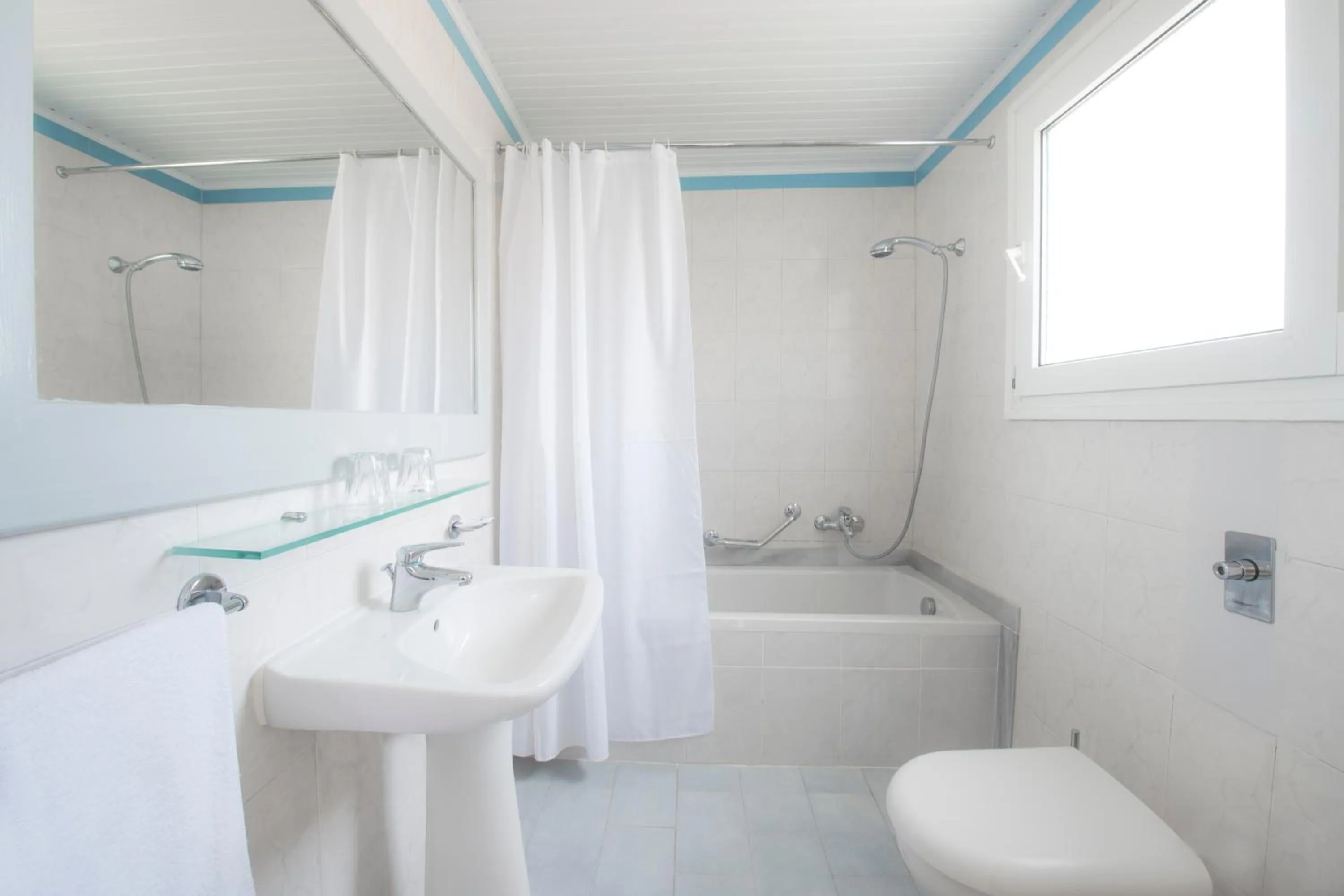 Bathroom in Eurovillage Achilleas Hotel