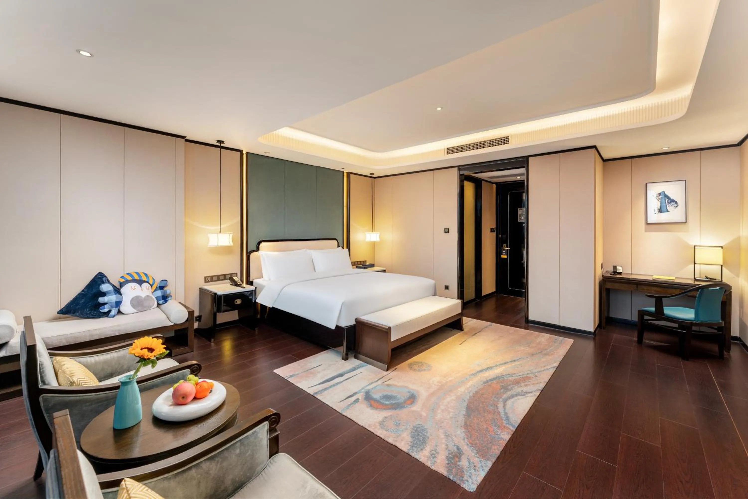 Photo of the whole room, Bed in voco - Hangzhou Binjiang Minghao by IHG