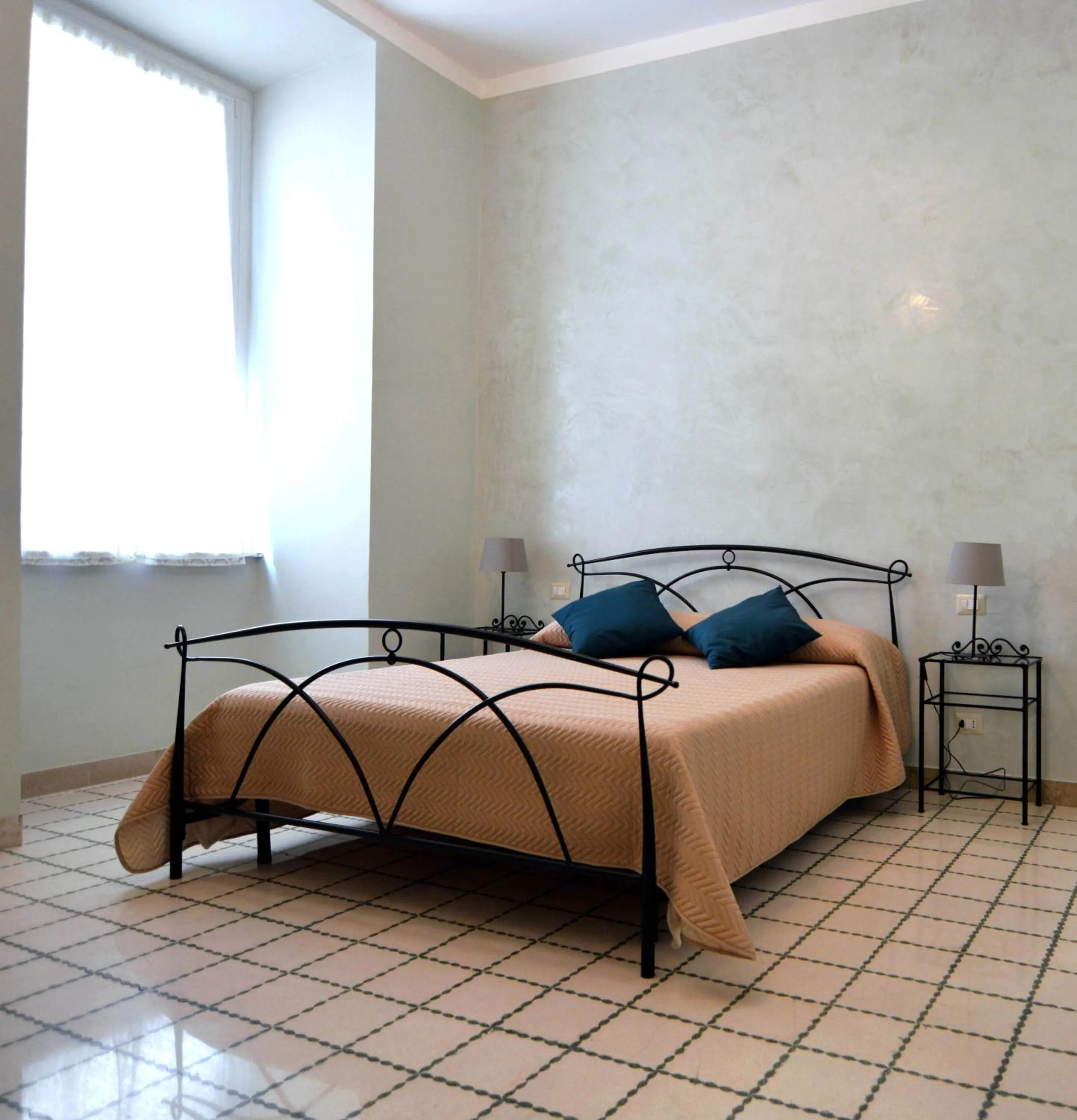 Photo of the whole room, Bed in Residence Stendhal Guest House