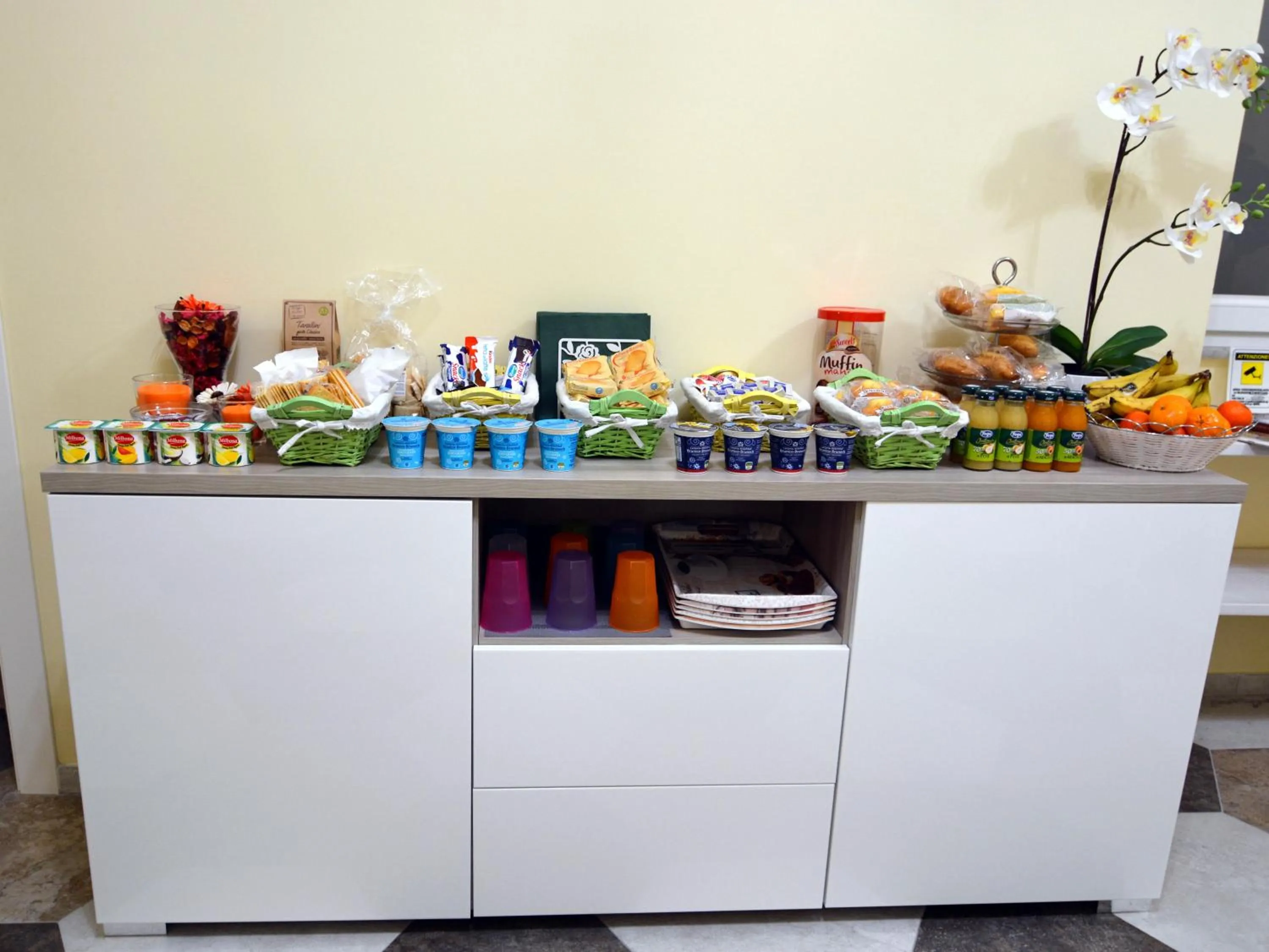 Food and drinks in Residence Stendhal Guest House