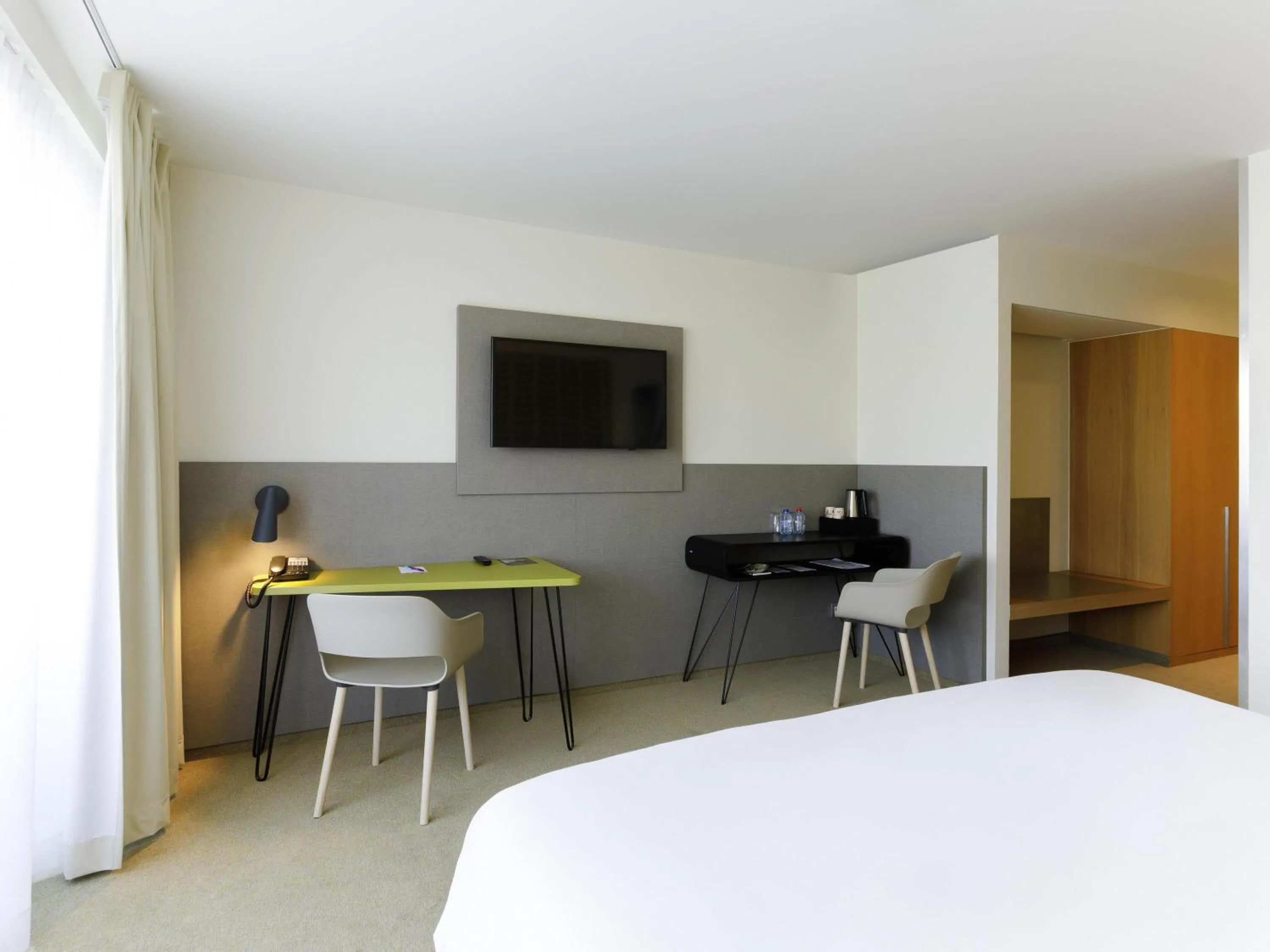 Bedroom, Bed in ibis Styles Kortrijk Expo