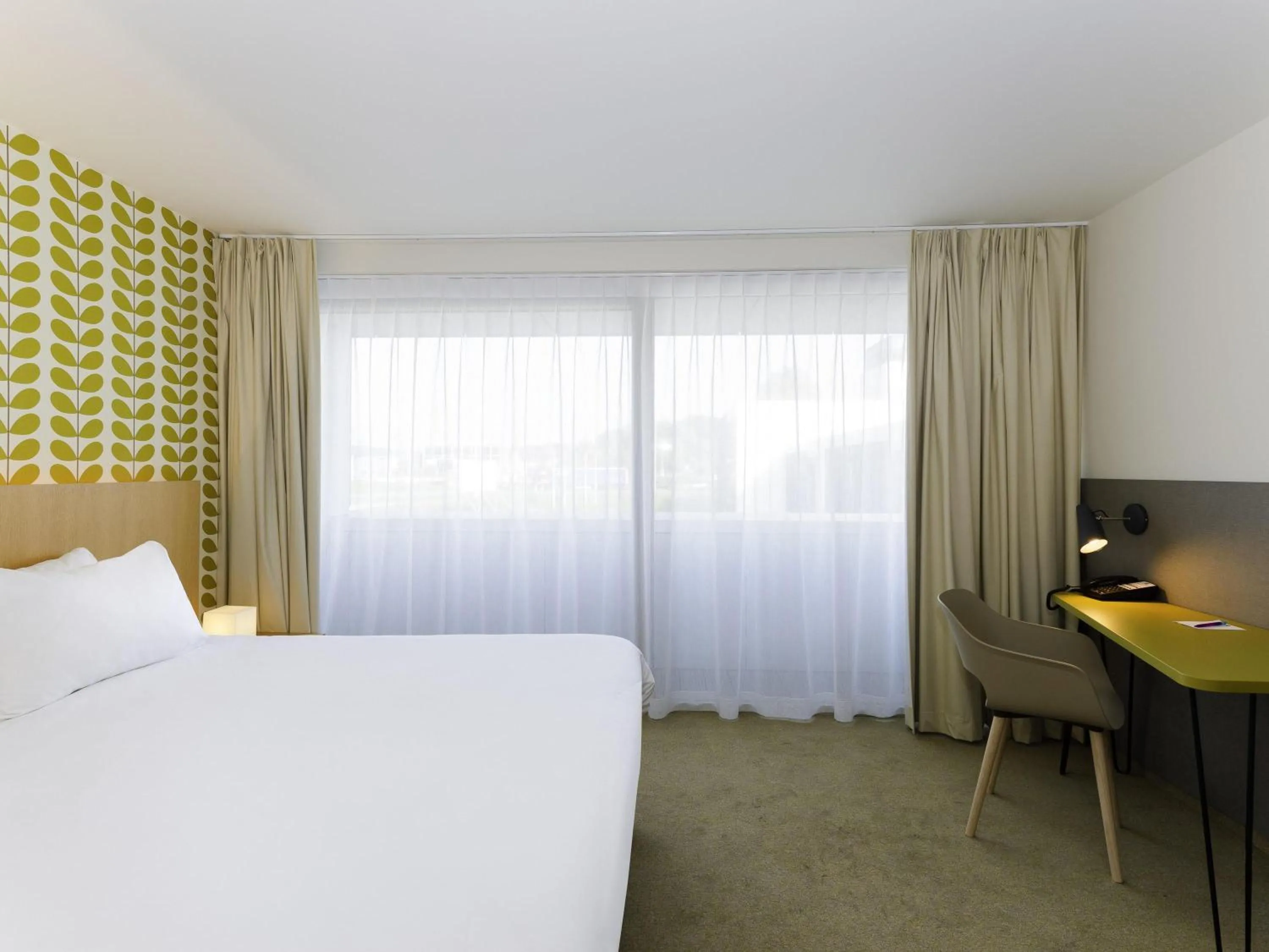 Bedroom, Bed in ibis Styles Kortrijk Expo