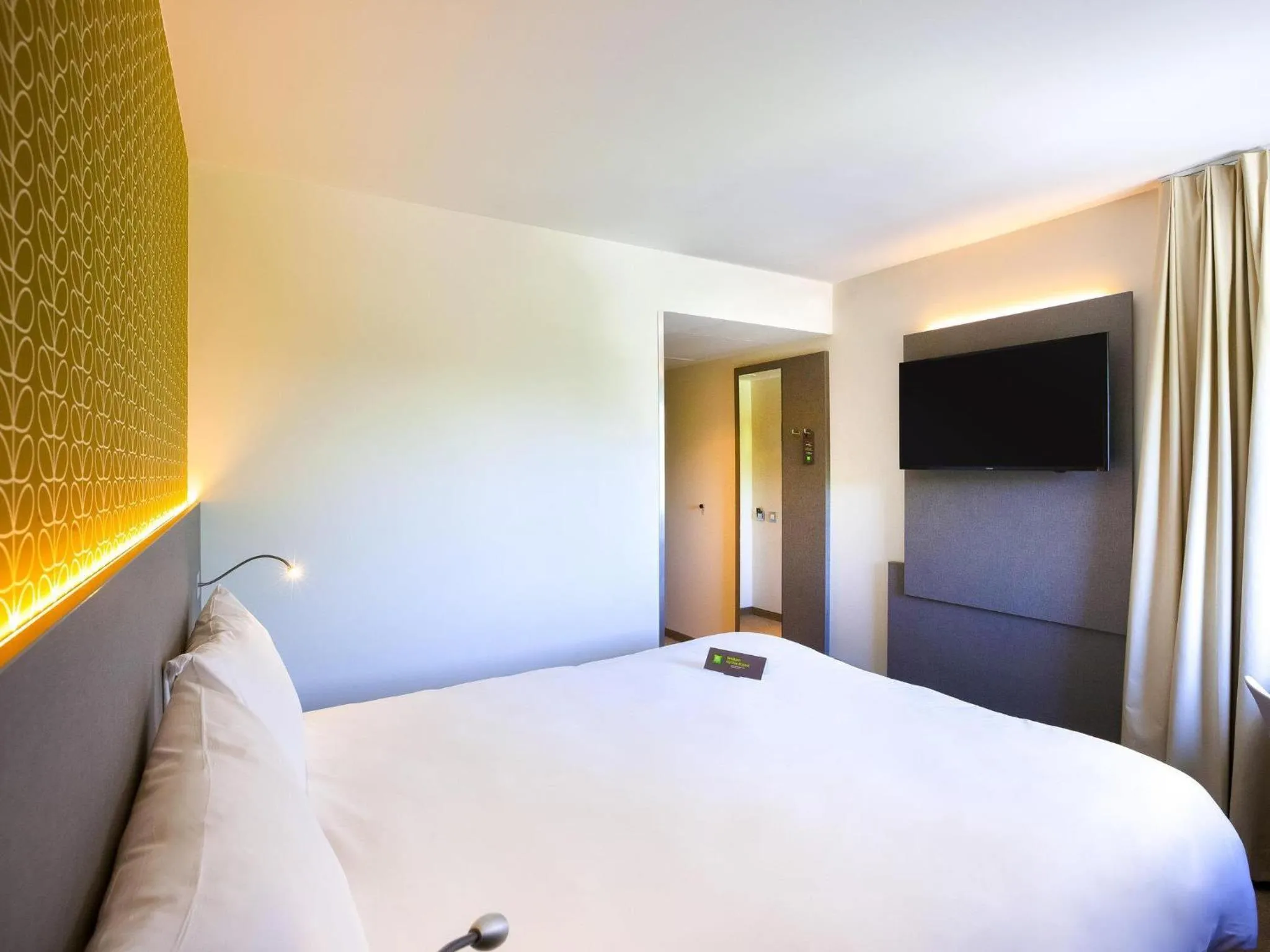 Bedroom, Bed in ibis Styles Kortrijk Expo