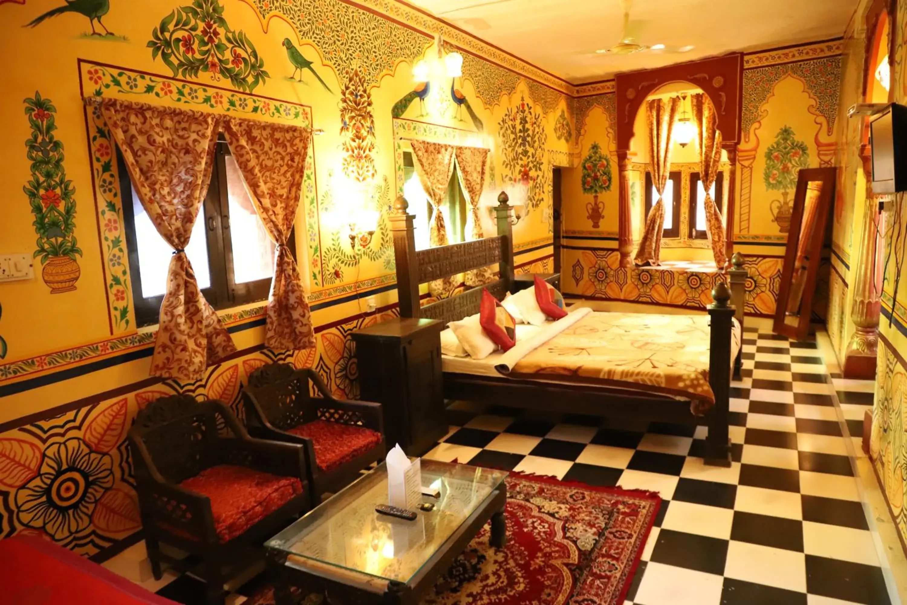 Bed in Singhvi's Haveli Bed in Singhvi's Haveli