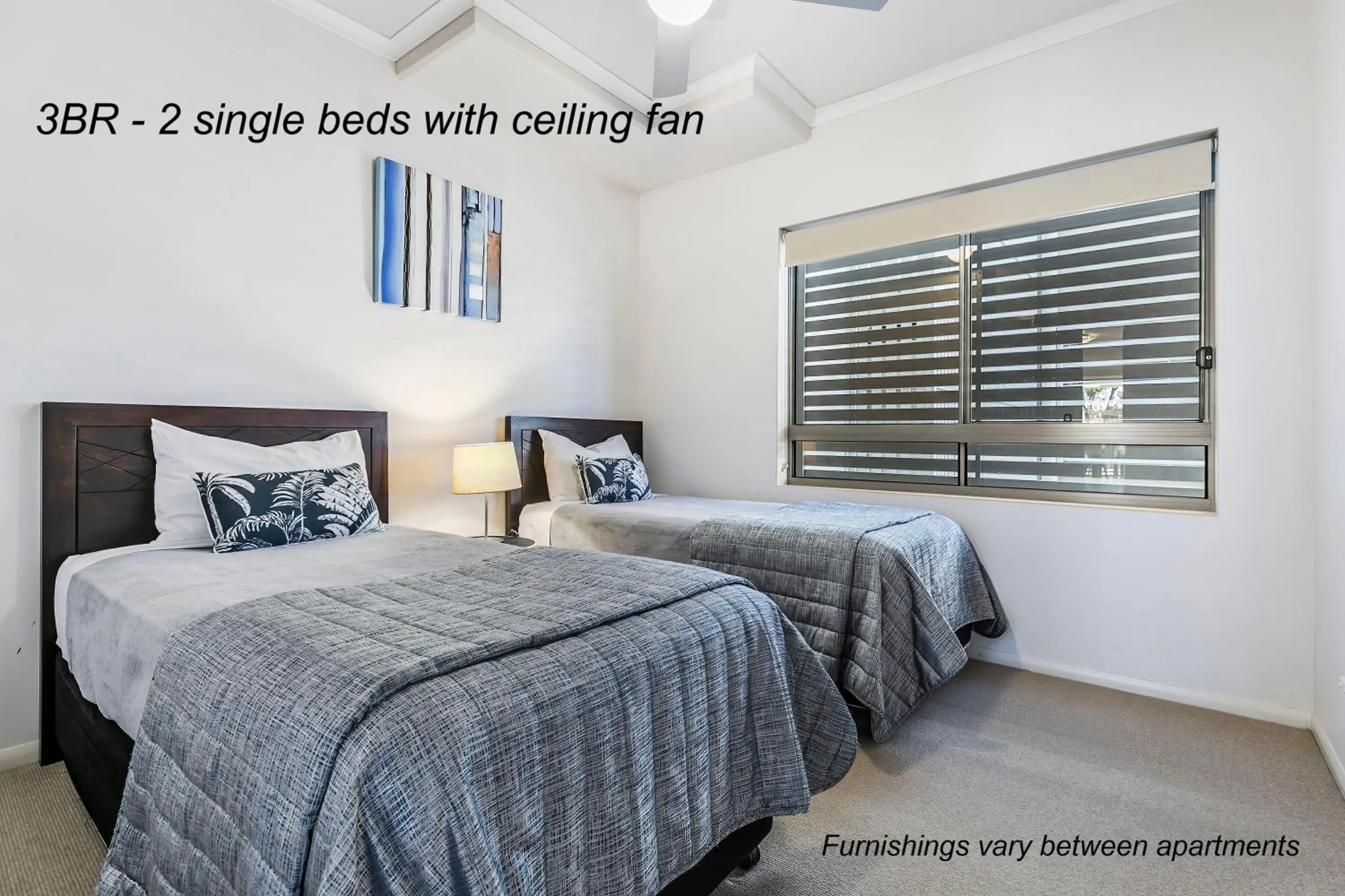 Bedroom, Bed in On the Bay Apartments